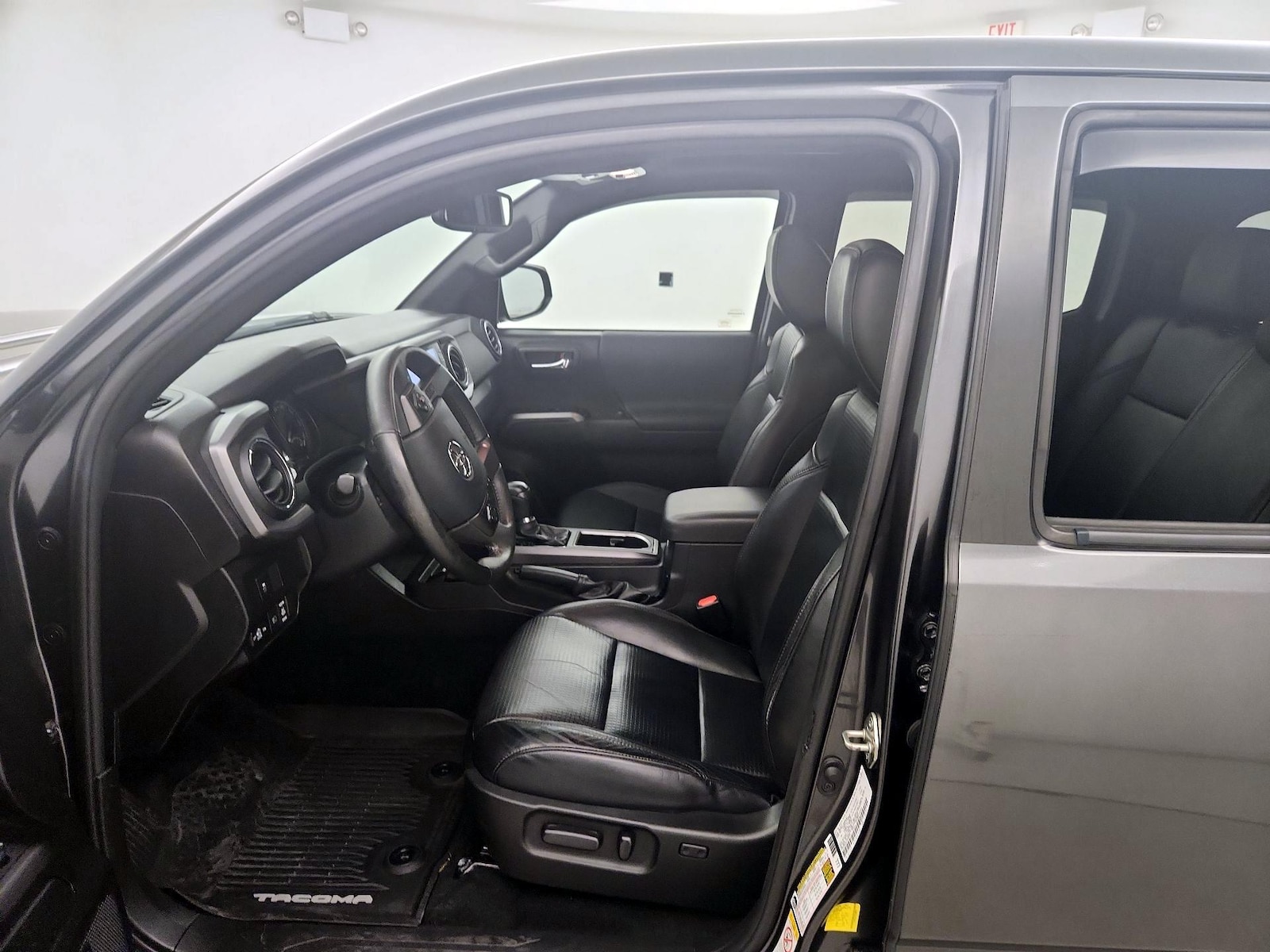2020 Toyota Tacoma TRD Sport - Photo 10