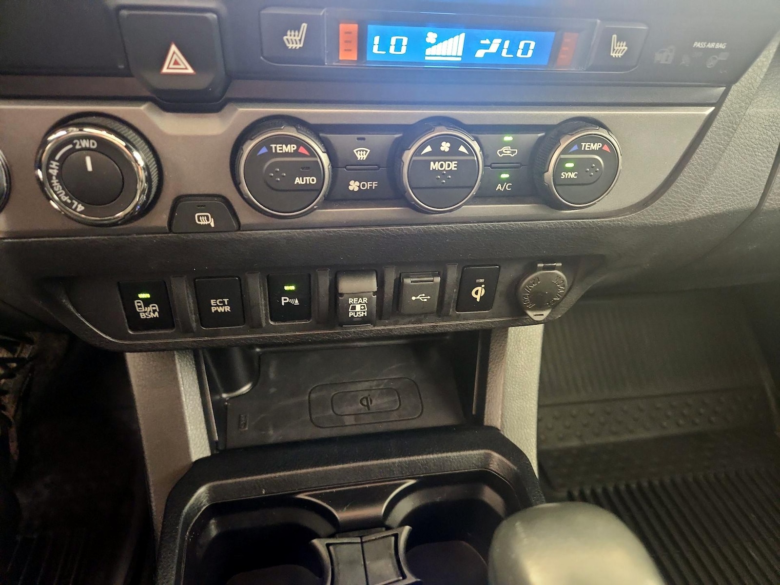 2020 Toyota Tacoma TRD Sport - Photo 16