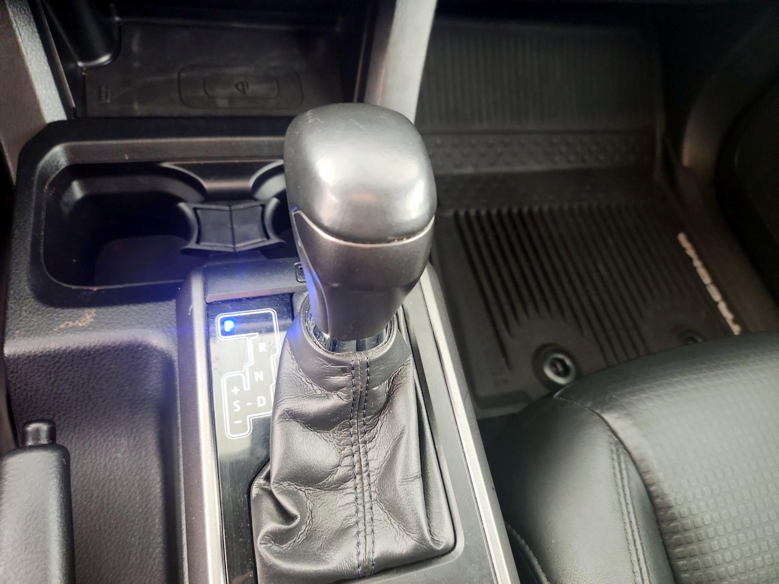 2020 Toyota Tacoma TRD Sport - Photo 17