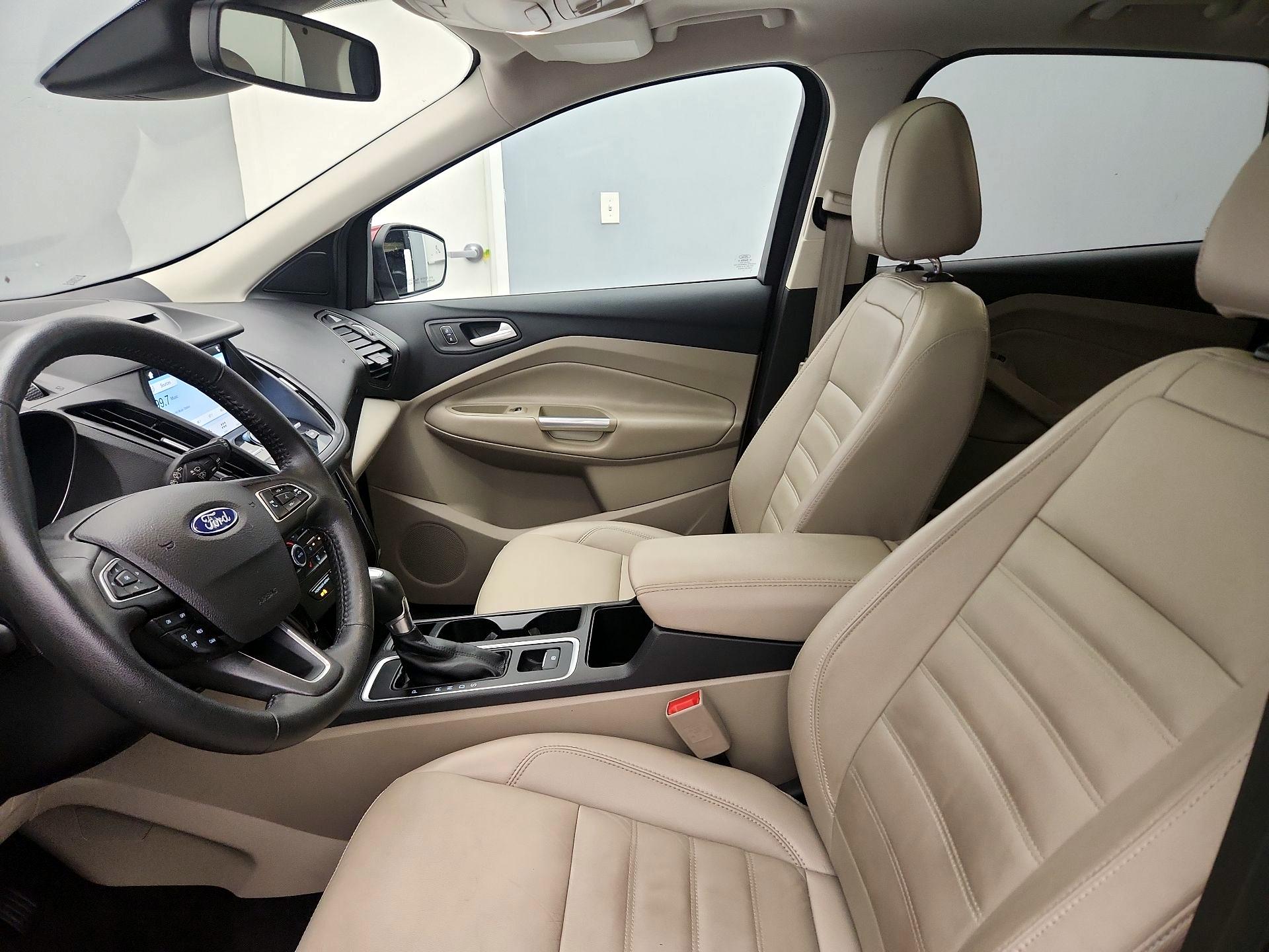 Thumbnail: 2017 Ford Escape - 11