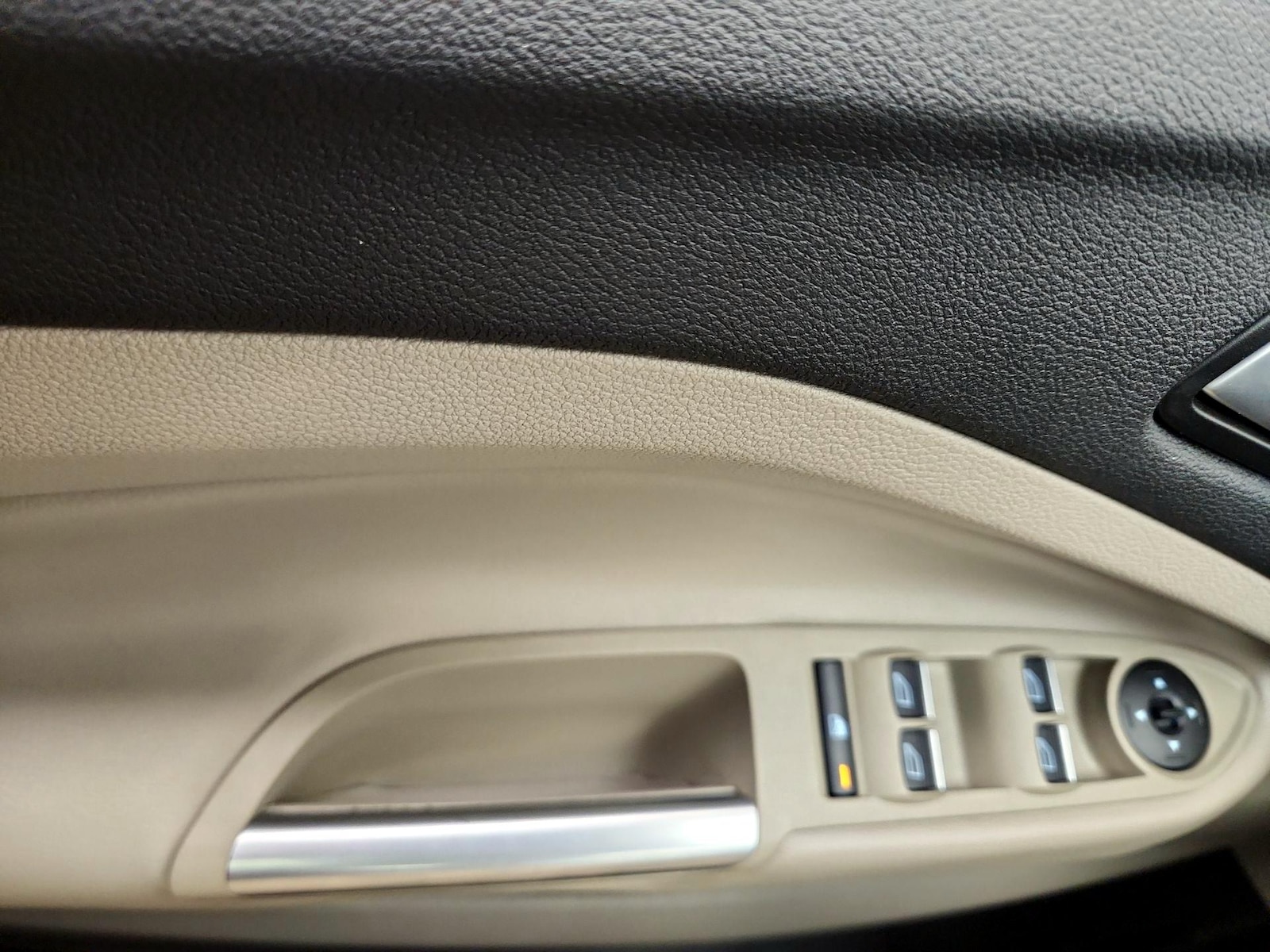 2017 Ford Escape Titanium - Photo 13