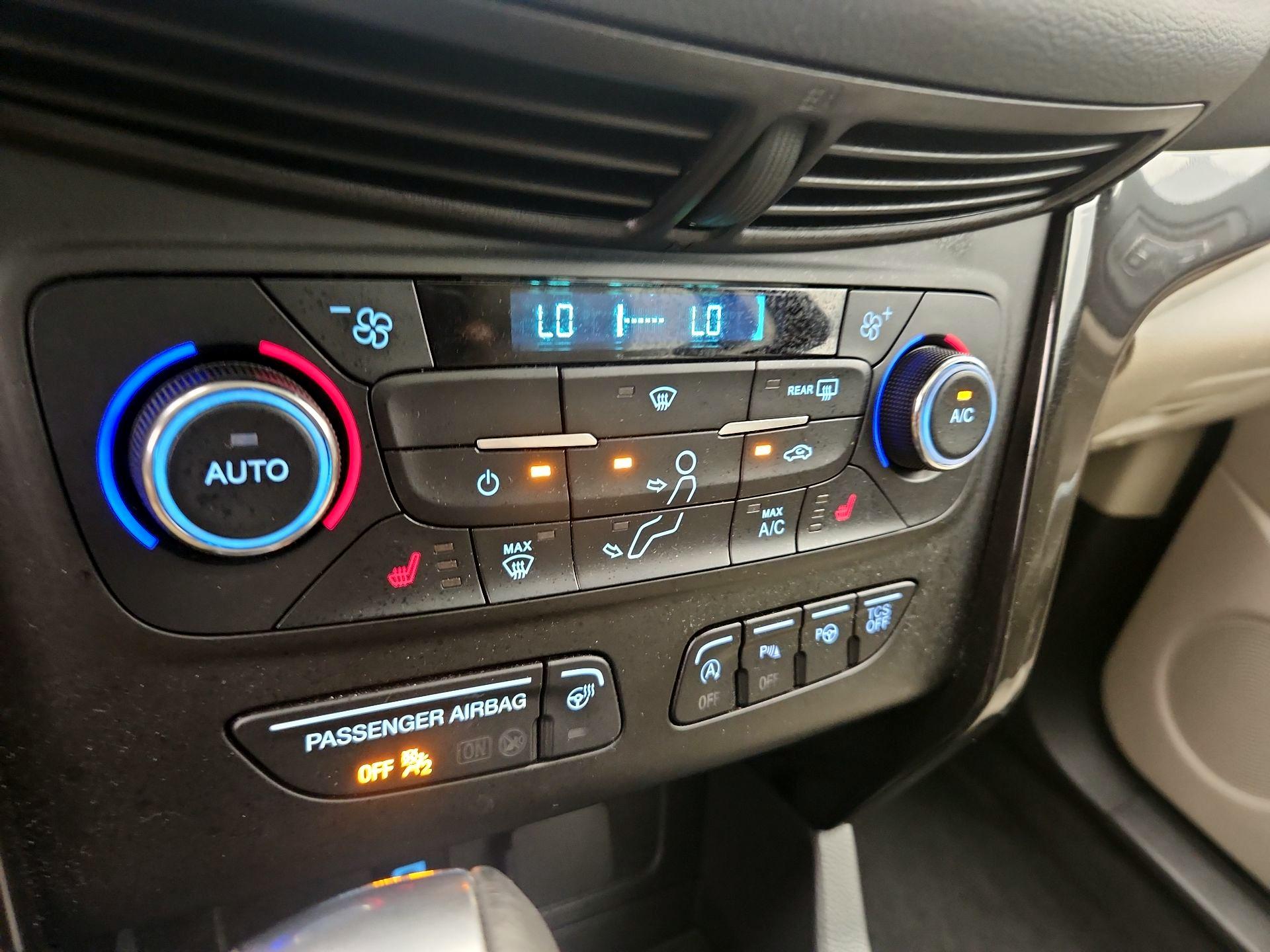 Thumbnail: 2017 Ford Escape - 16