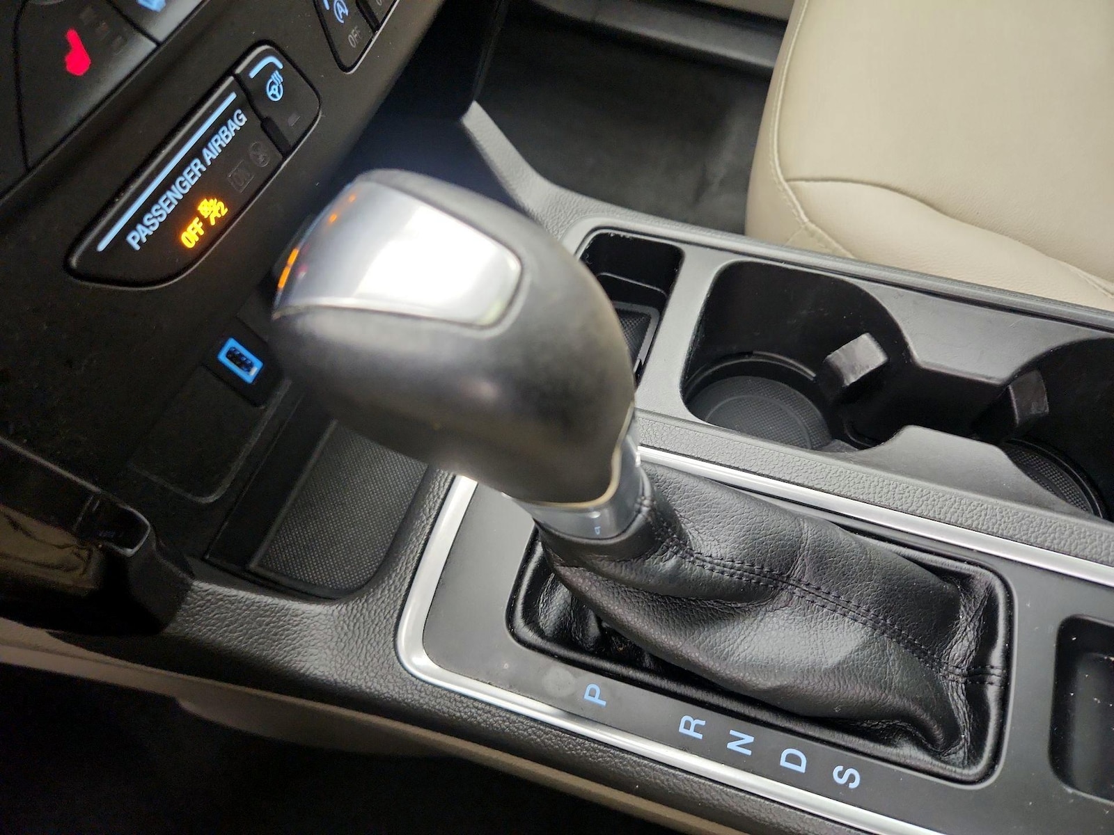 2017 Ford Escape Titanium - Photo 18