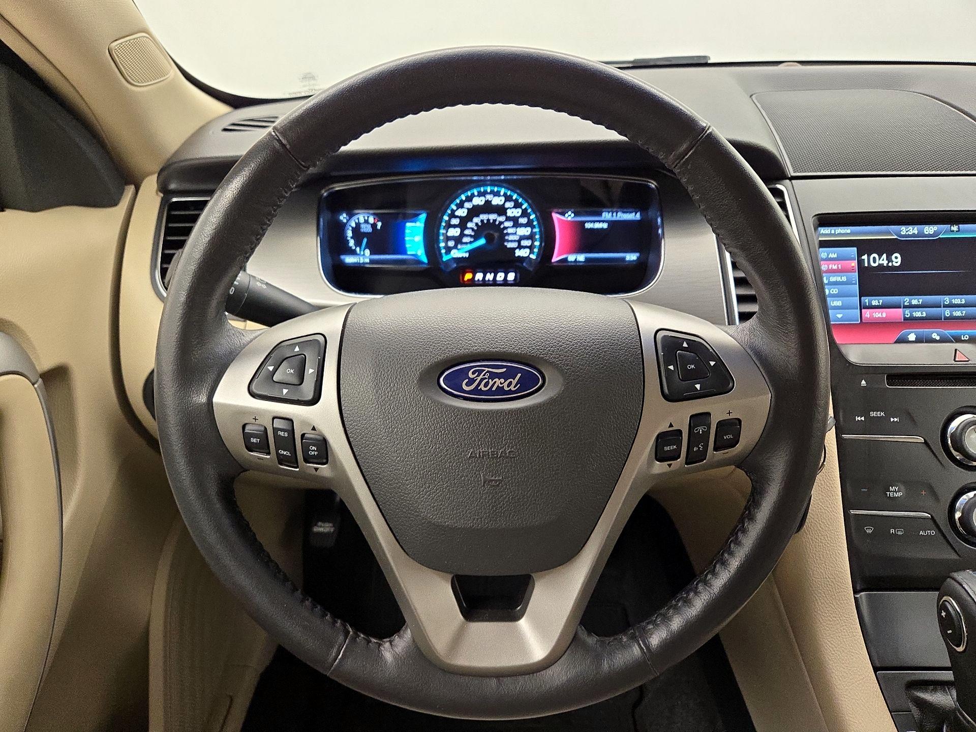 Thumbnail: 2014 Ford Taurus - 10
