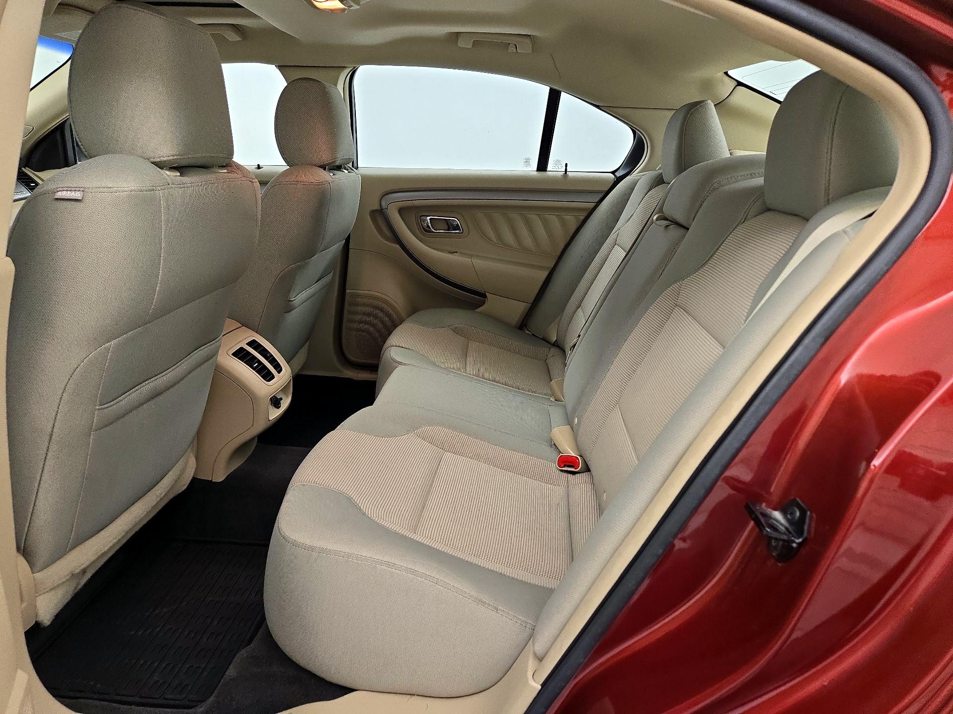 Thumbnail: 2014 Ford Taurus - 20
