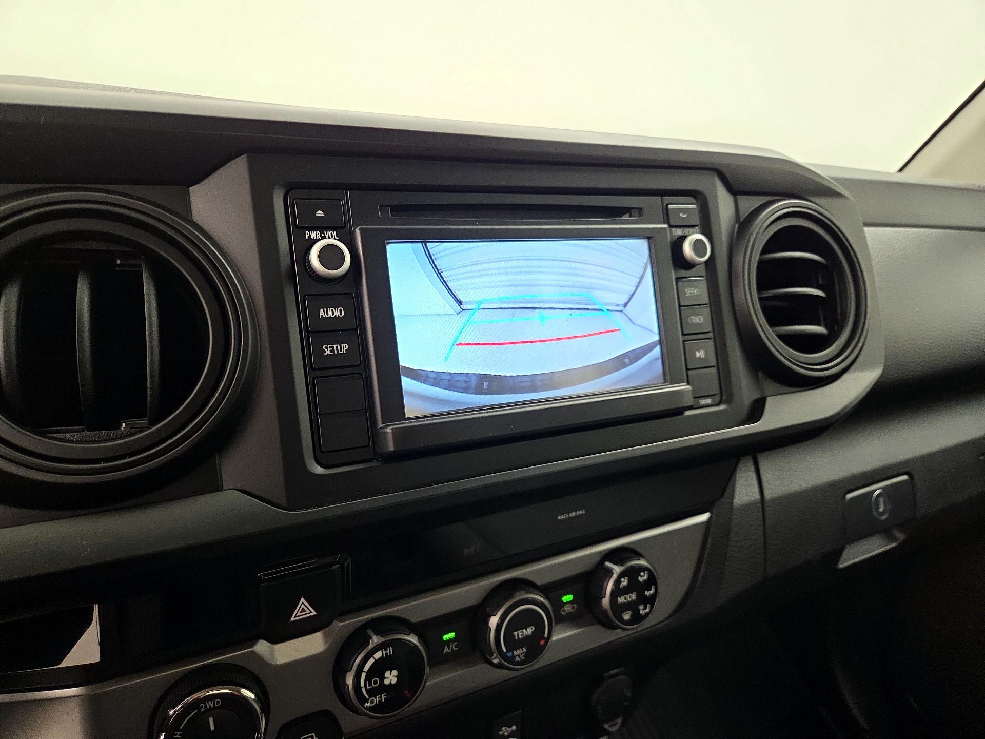 Thumbnail: 2018 Toyota Tacoma - 14