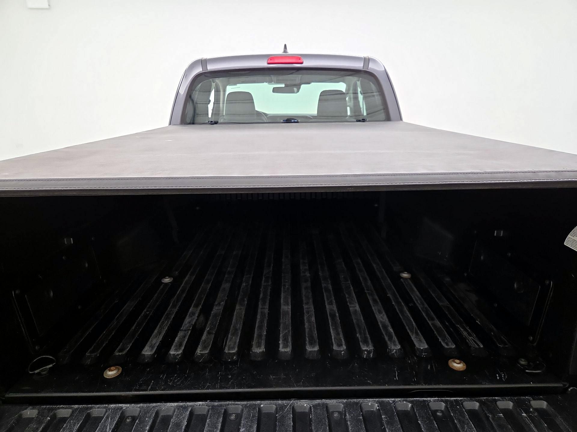 Thumbnail: 2018 Toyota Tacoma - 20