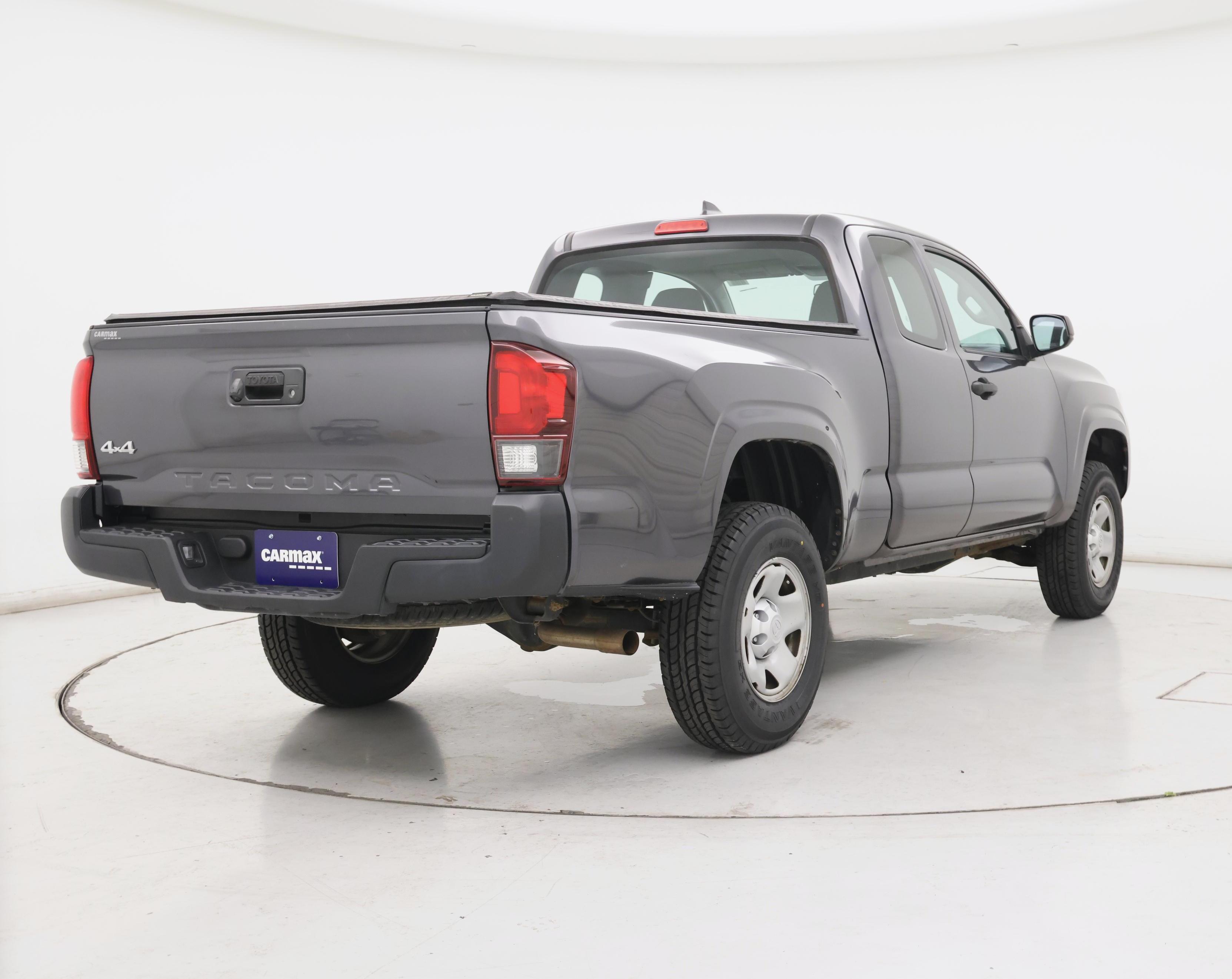 Thumbnail: 2018 Toyota Tacoma - 8