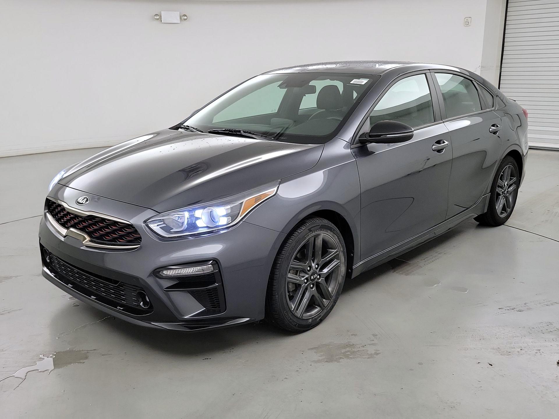 Thumbnail: 2021 Kia Forte - 3