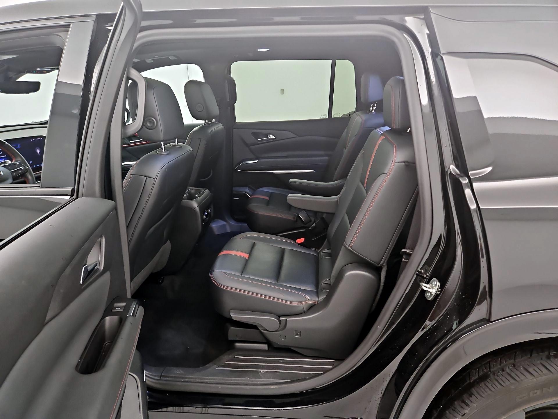 Thumbnail: 2024 Chevrolet Traverse - 20