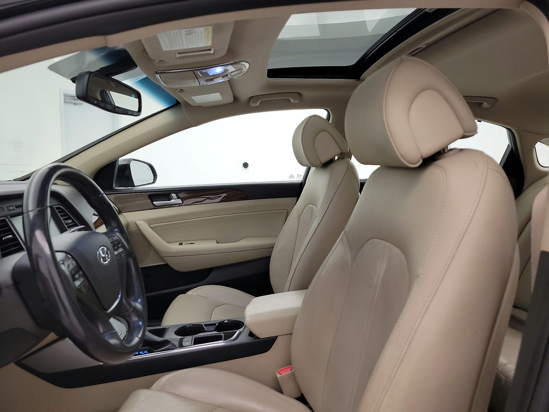 Thumbnail: 2017 Hyundai Sonata - 20