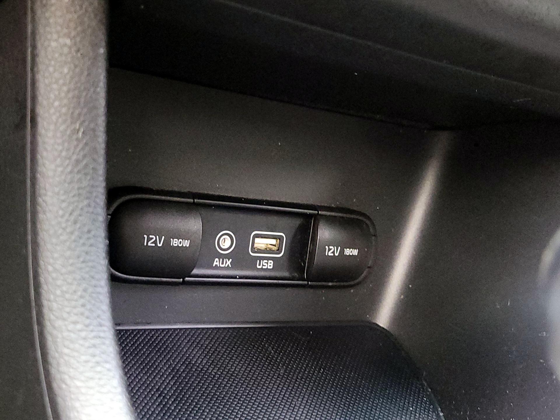 Thumbnail: 2018 Kia Sportage - 18