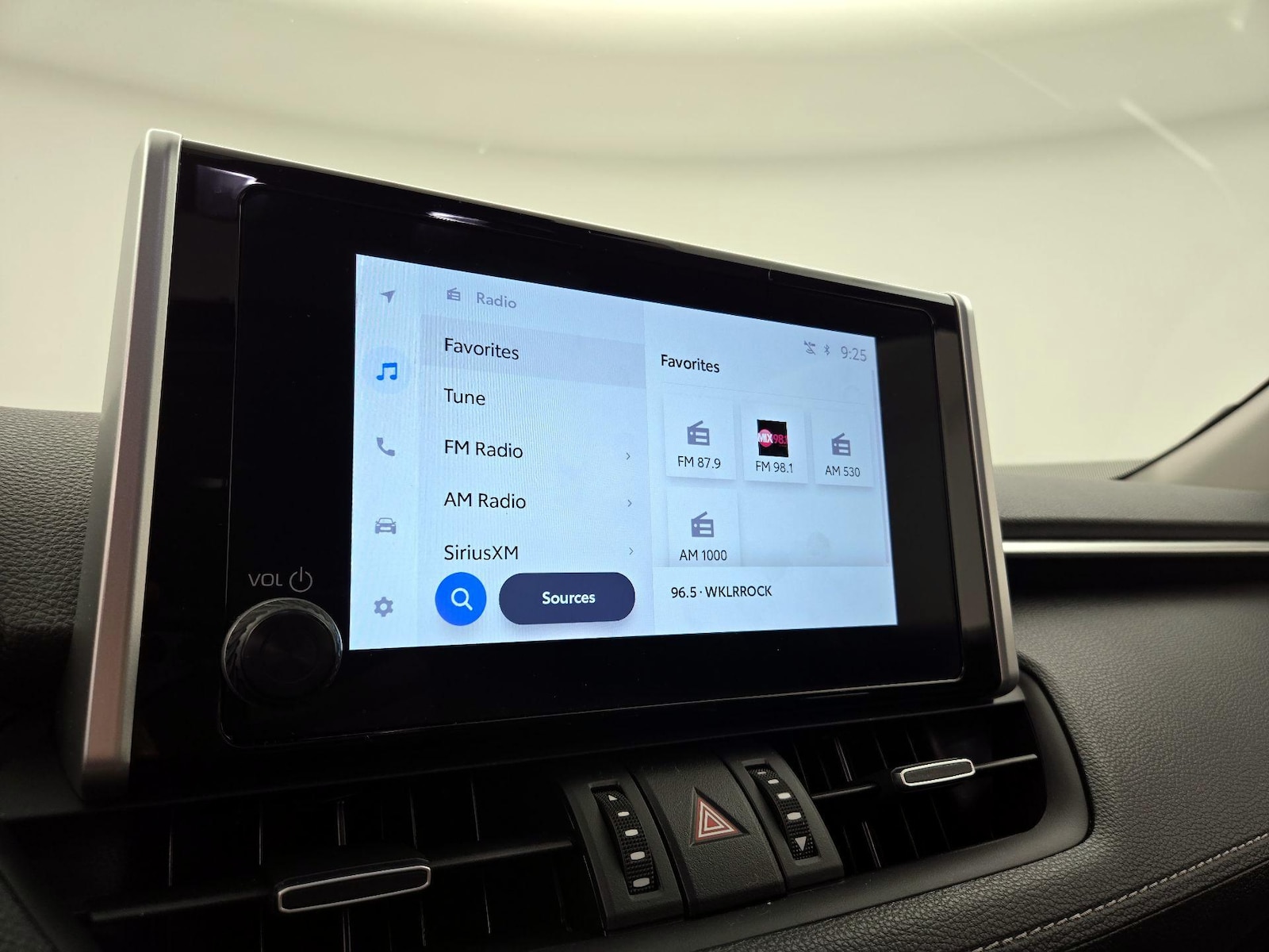 2025 Toyota RAV4 XLE Premium - Photo 16