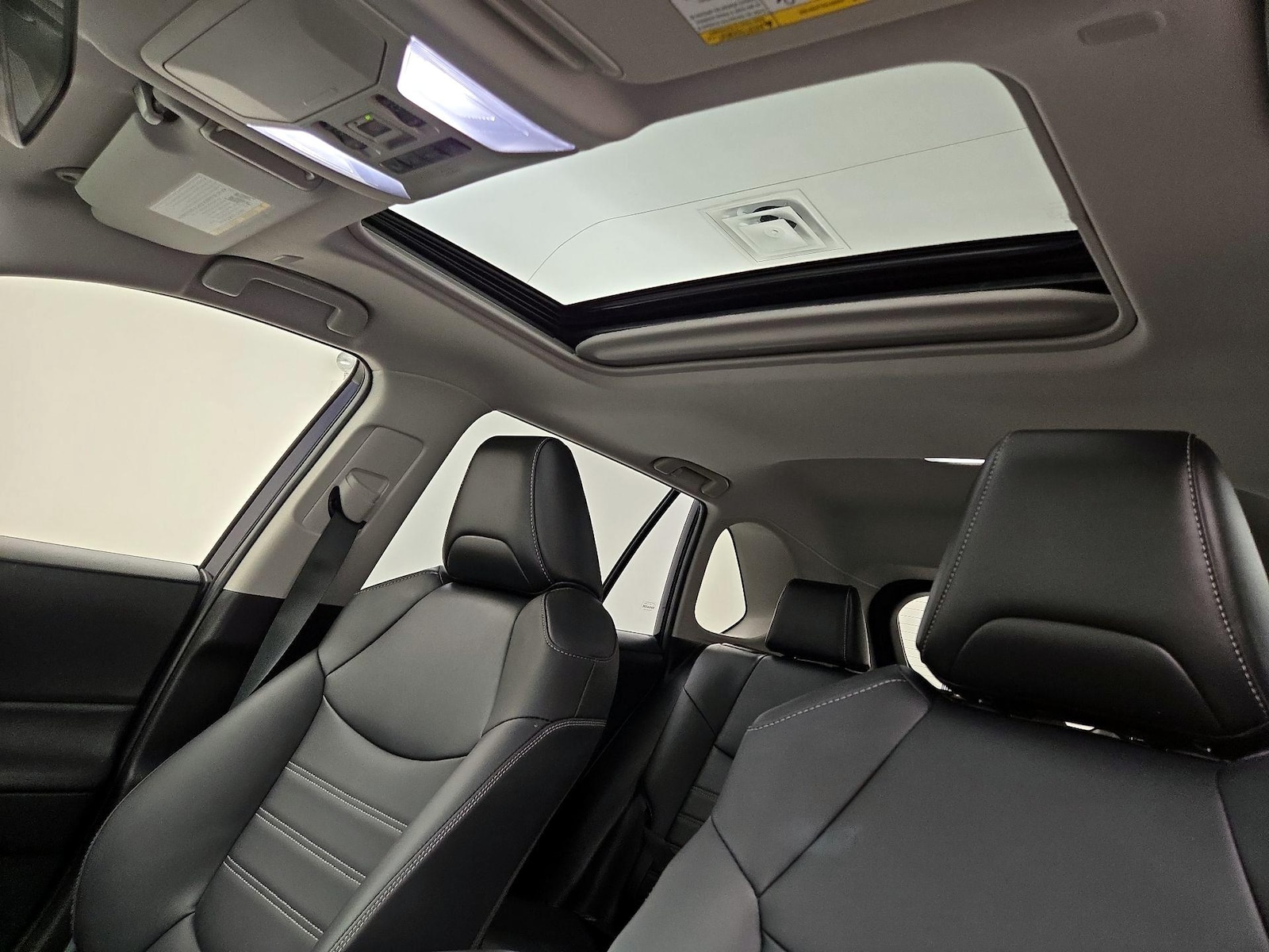 2025 Toyota RAV4 XLE Premium - Photo 20