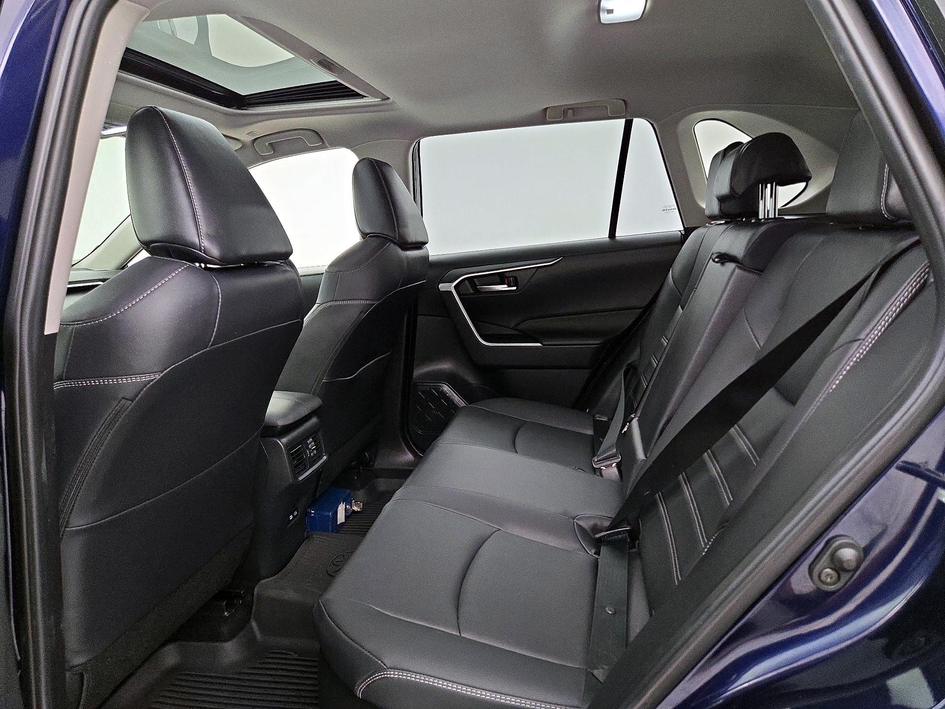 Thumbnail: 2025 Toyota RAV4 - 20