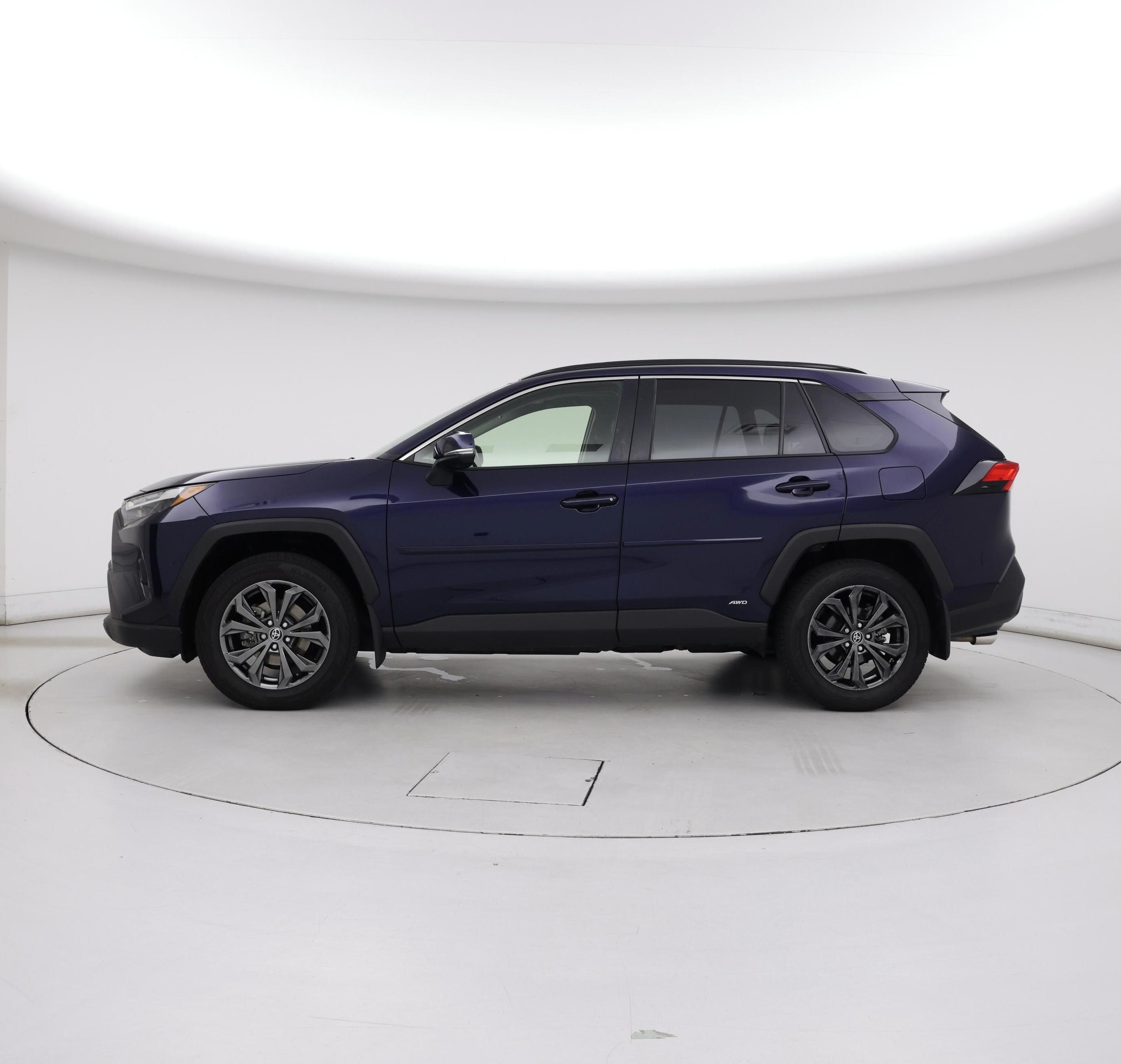 Thumbnail: 2025 Toyota RAV4 - 3