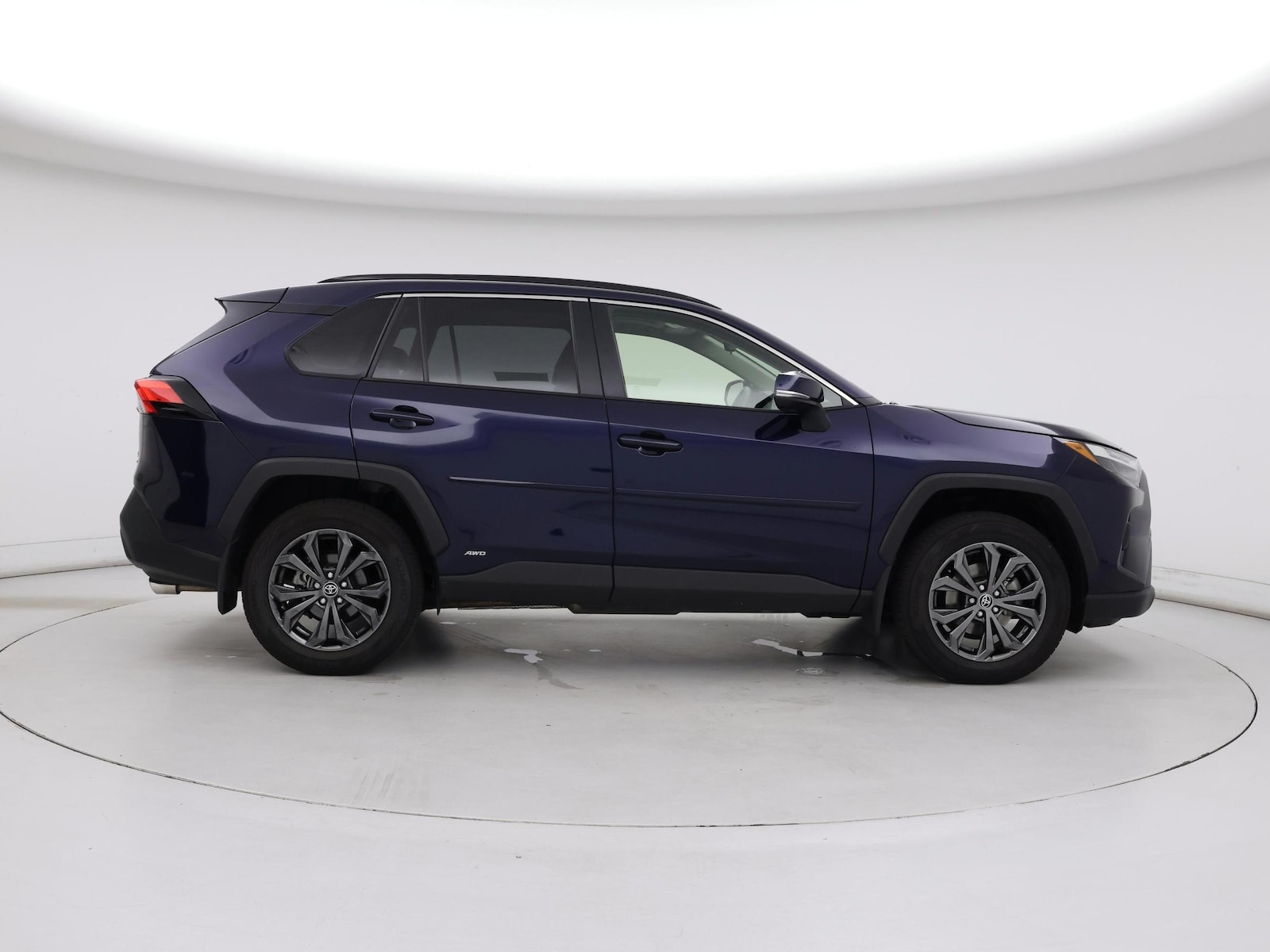 2025 Toyota RAV4 XLE Premium - Photo 8