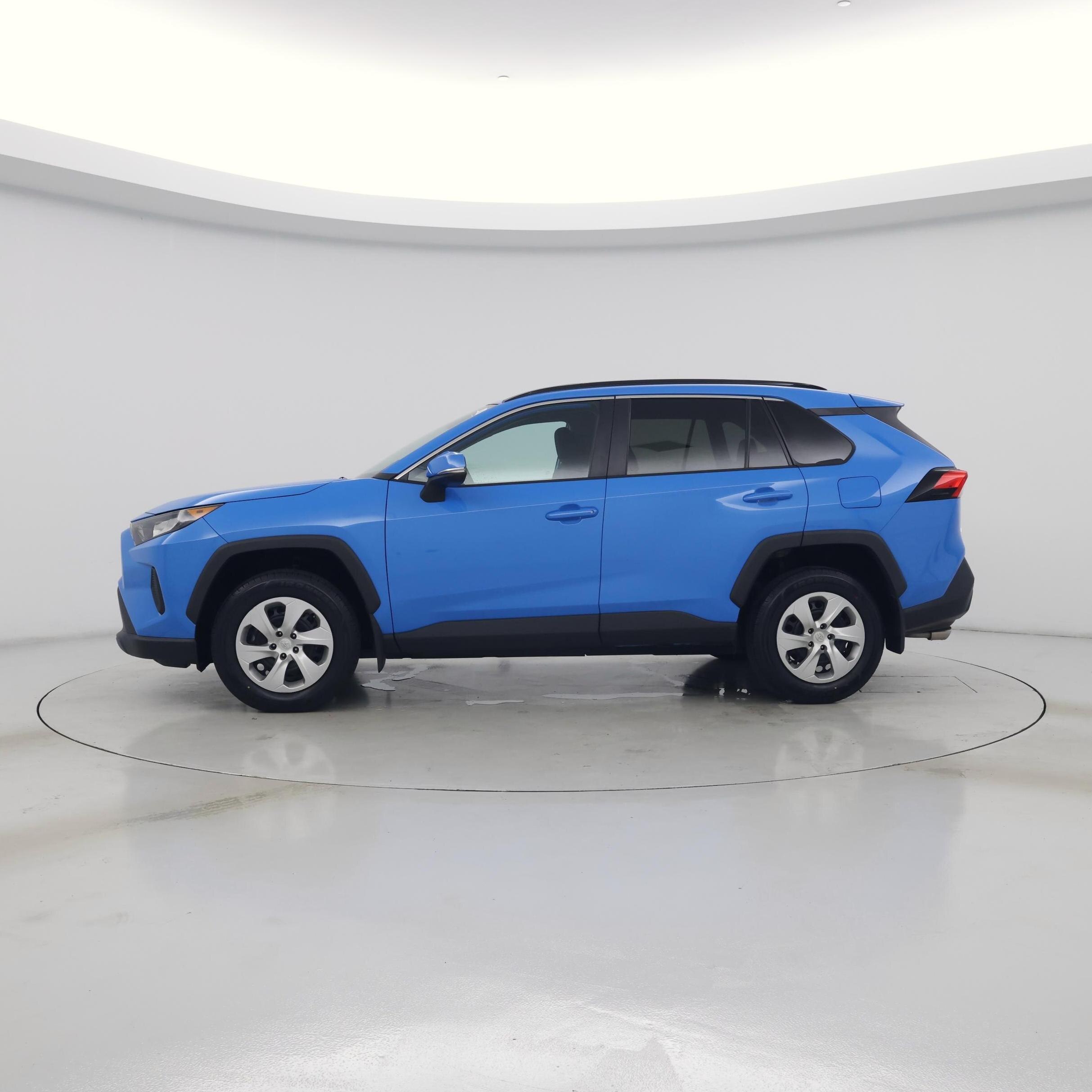 Thumbnail: 2020 Toyota RAV4 - 3
