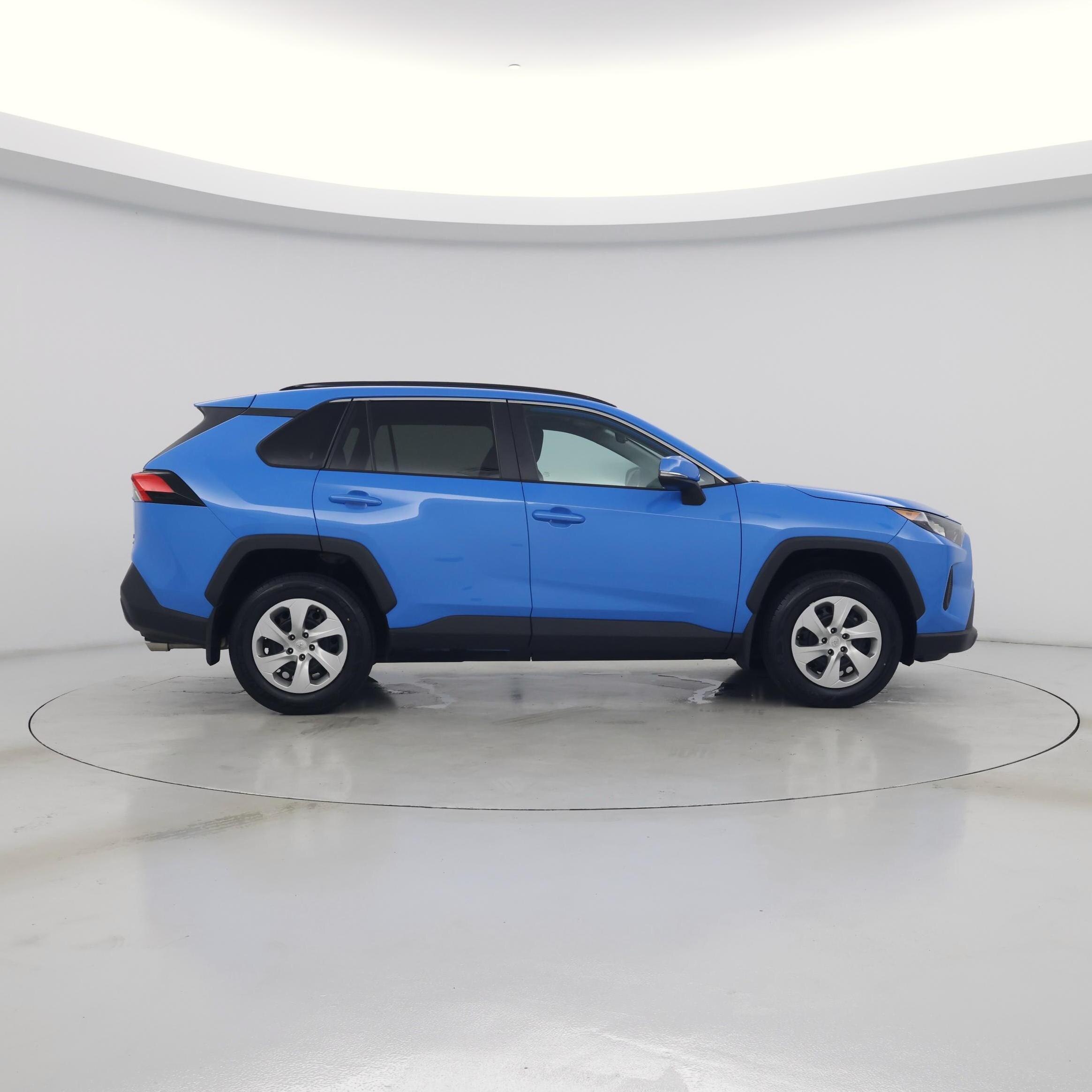 Thumbnail: 2020 Toyota RAV4 - 7