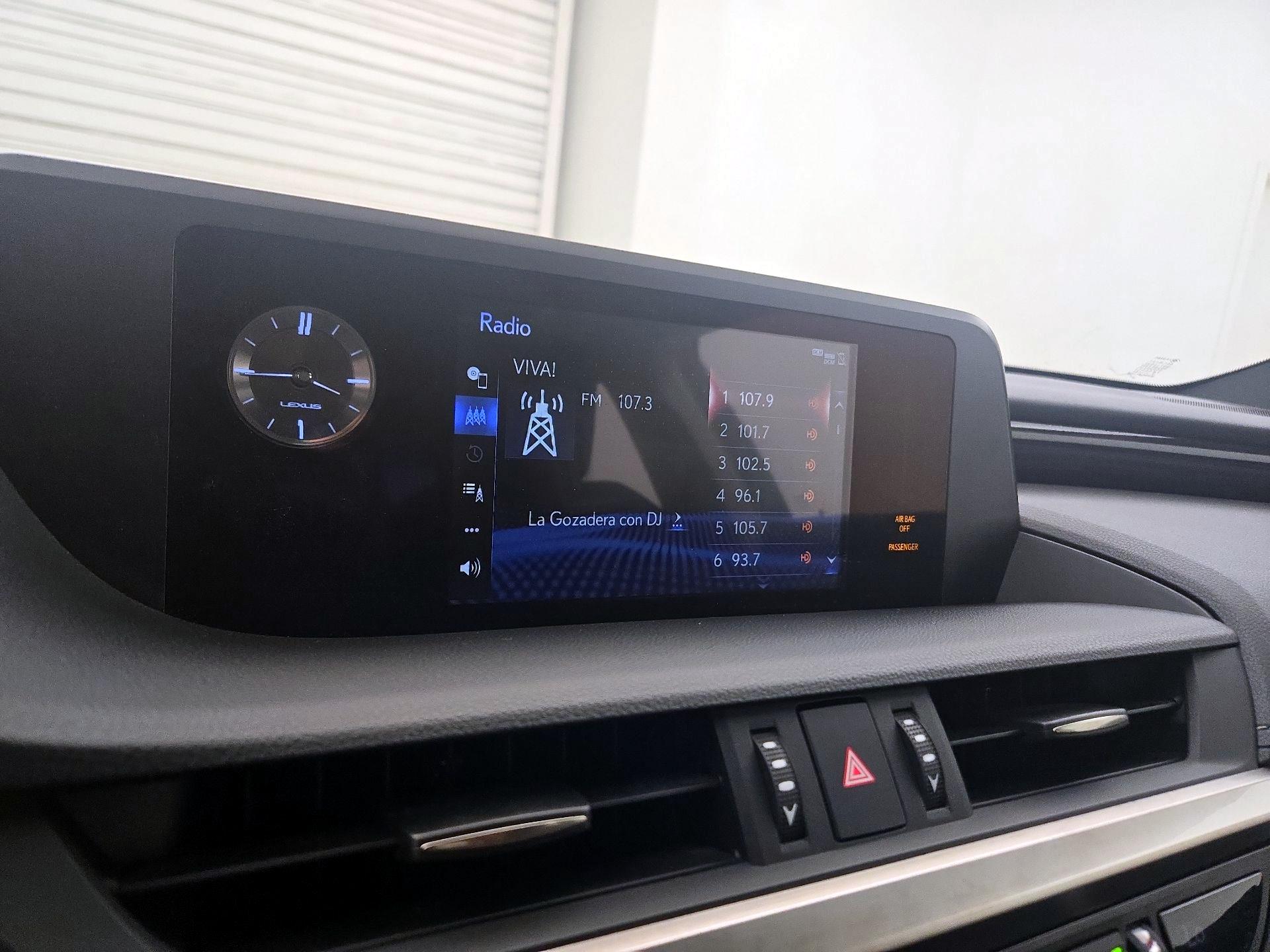 Thumbnail: 2019 Lexus ES - 15