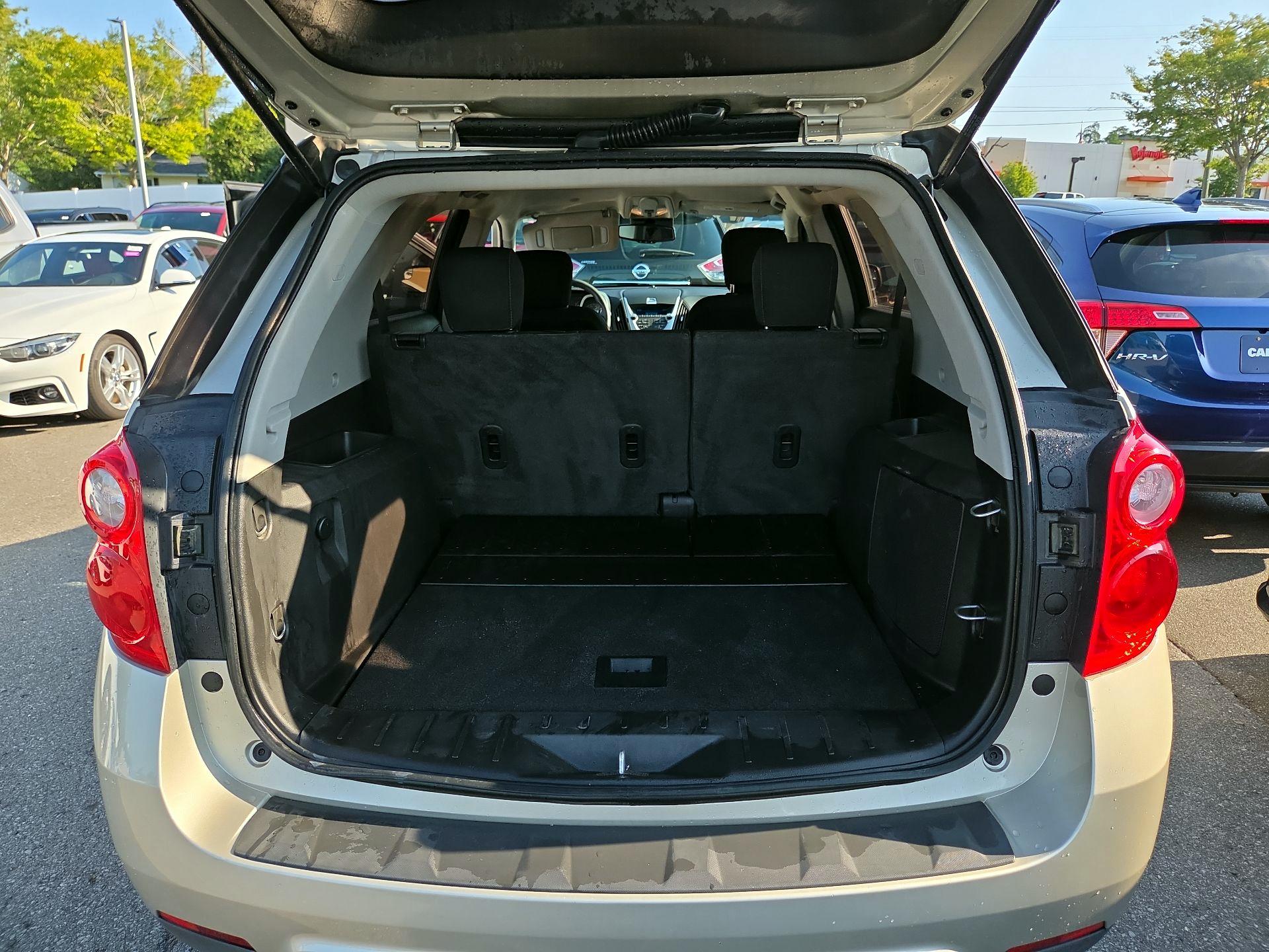 Thumbnail: 2014 Chevrolet Equinox - 17