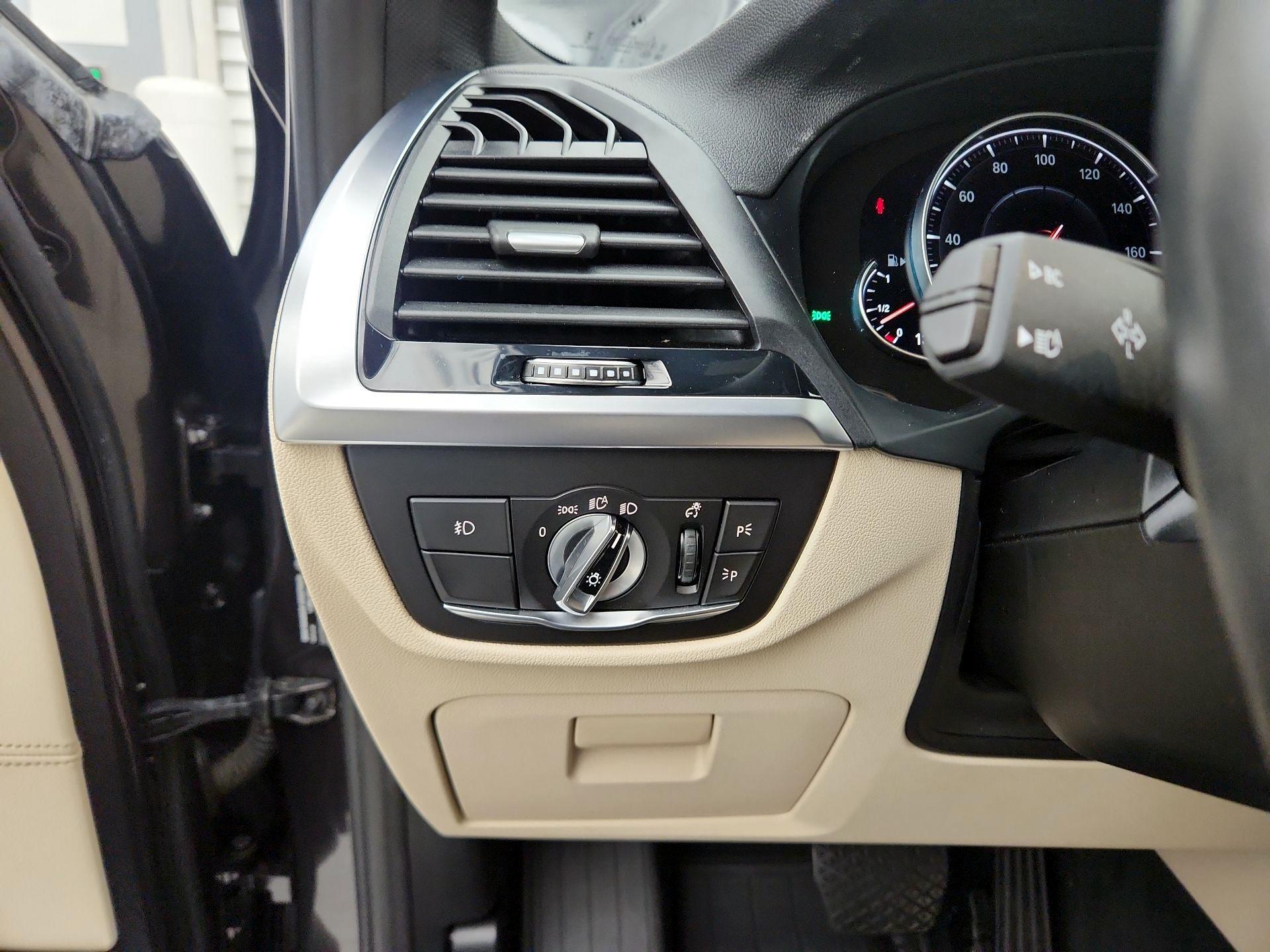 Thumbnail: 2019 BMW X3 - 13