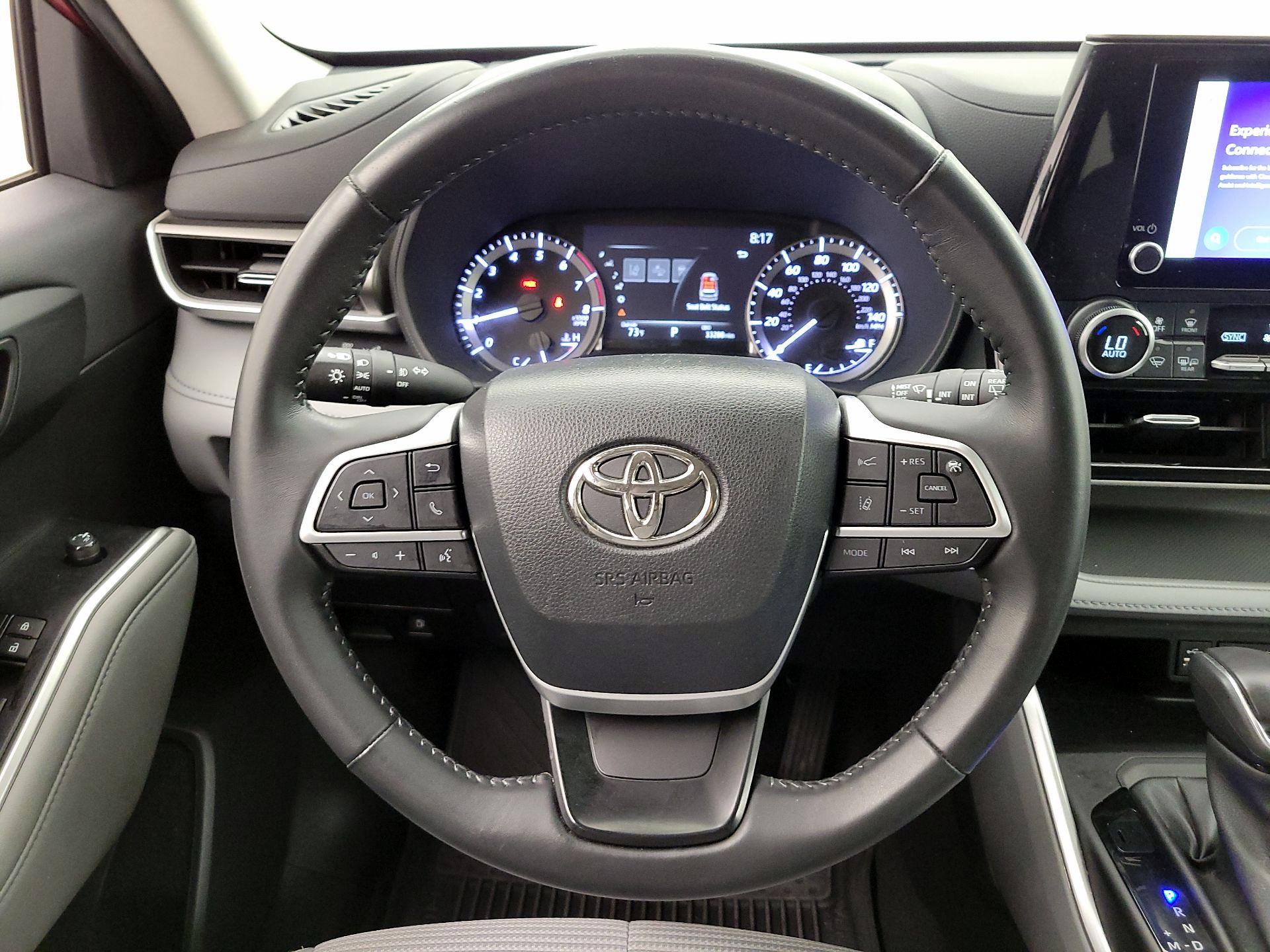 Thumbnail: 2023 Toyota Highlander - 10
