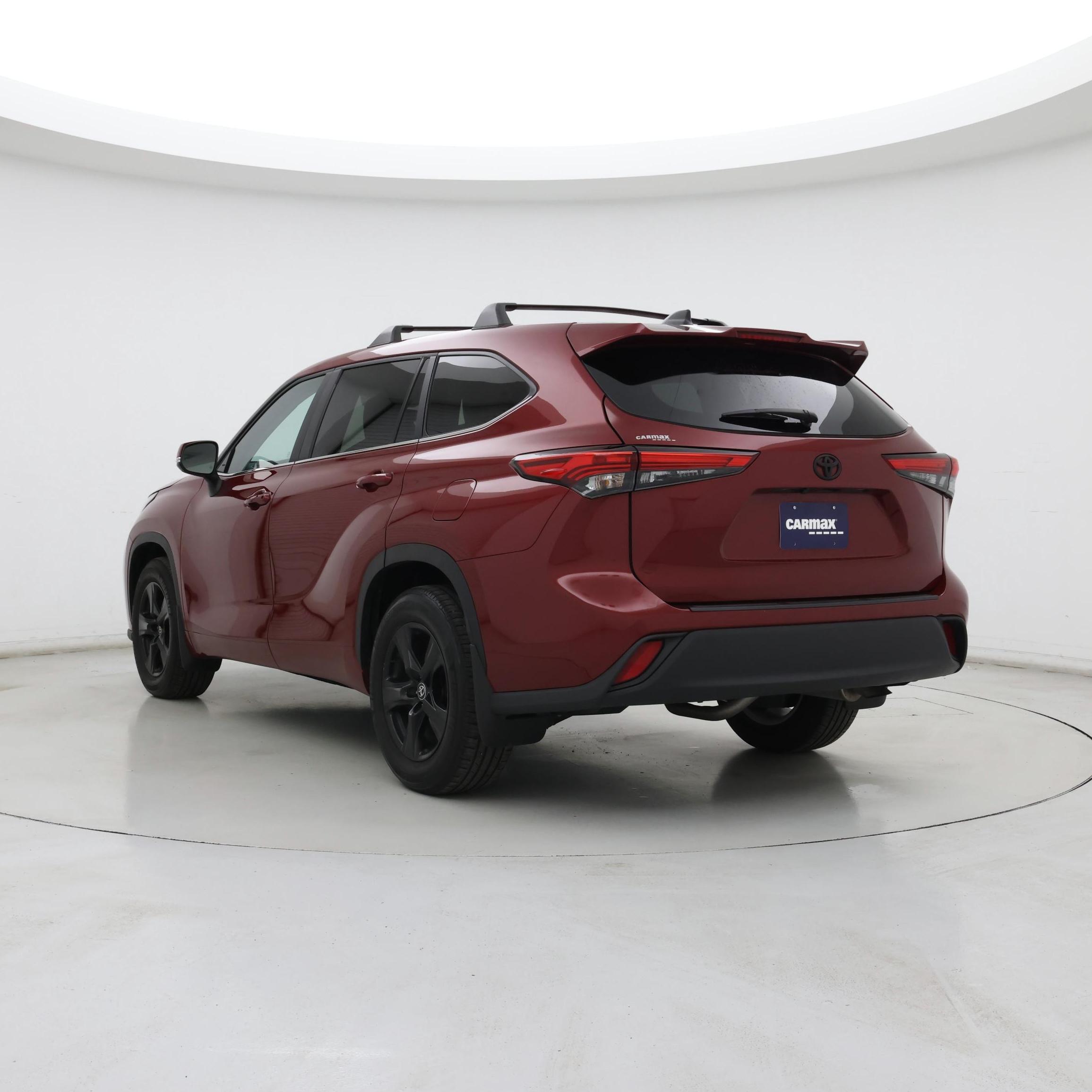 Thumbnail: 2023 Toyota Highlander - 2