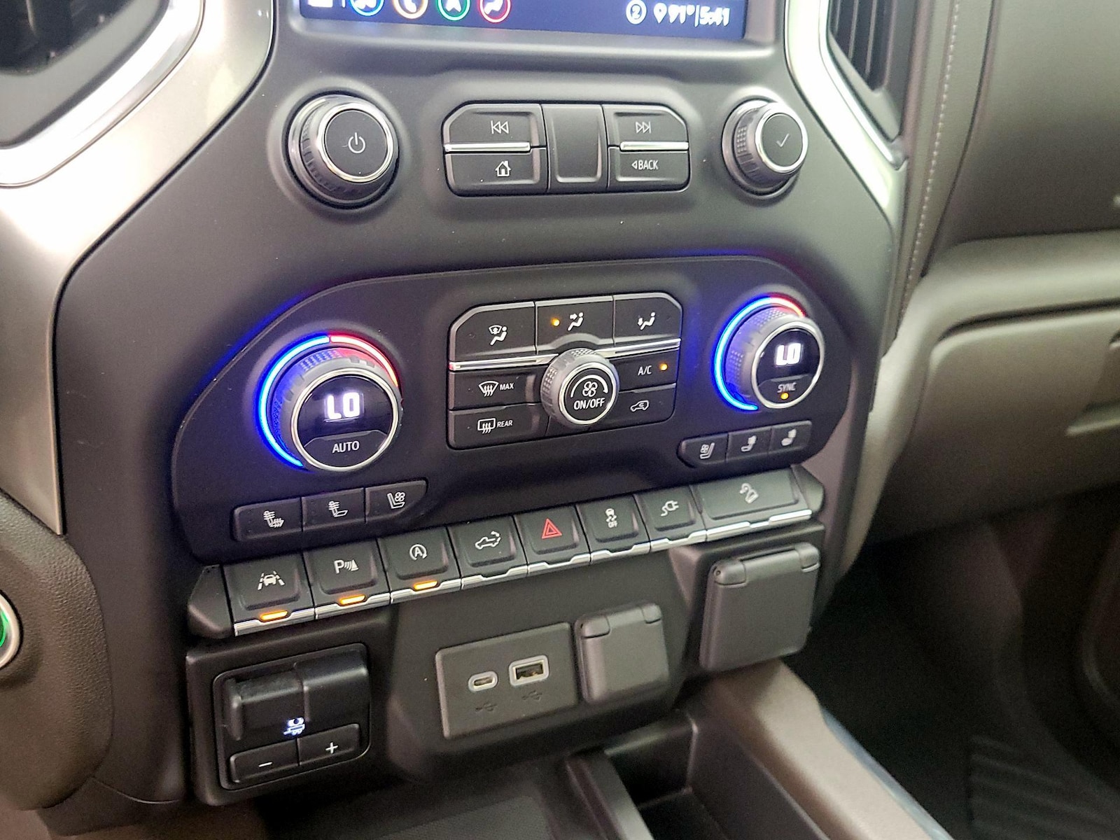 2020 Chevrolet Silverado 1500 LTZ - Photo 17