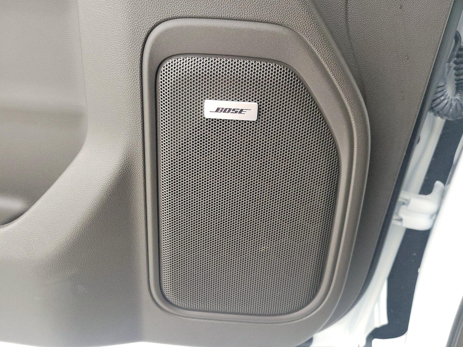 2020 Chevrolet Silverado 1500 LTZ - Photo 24