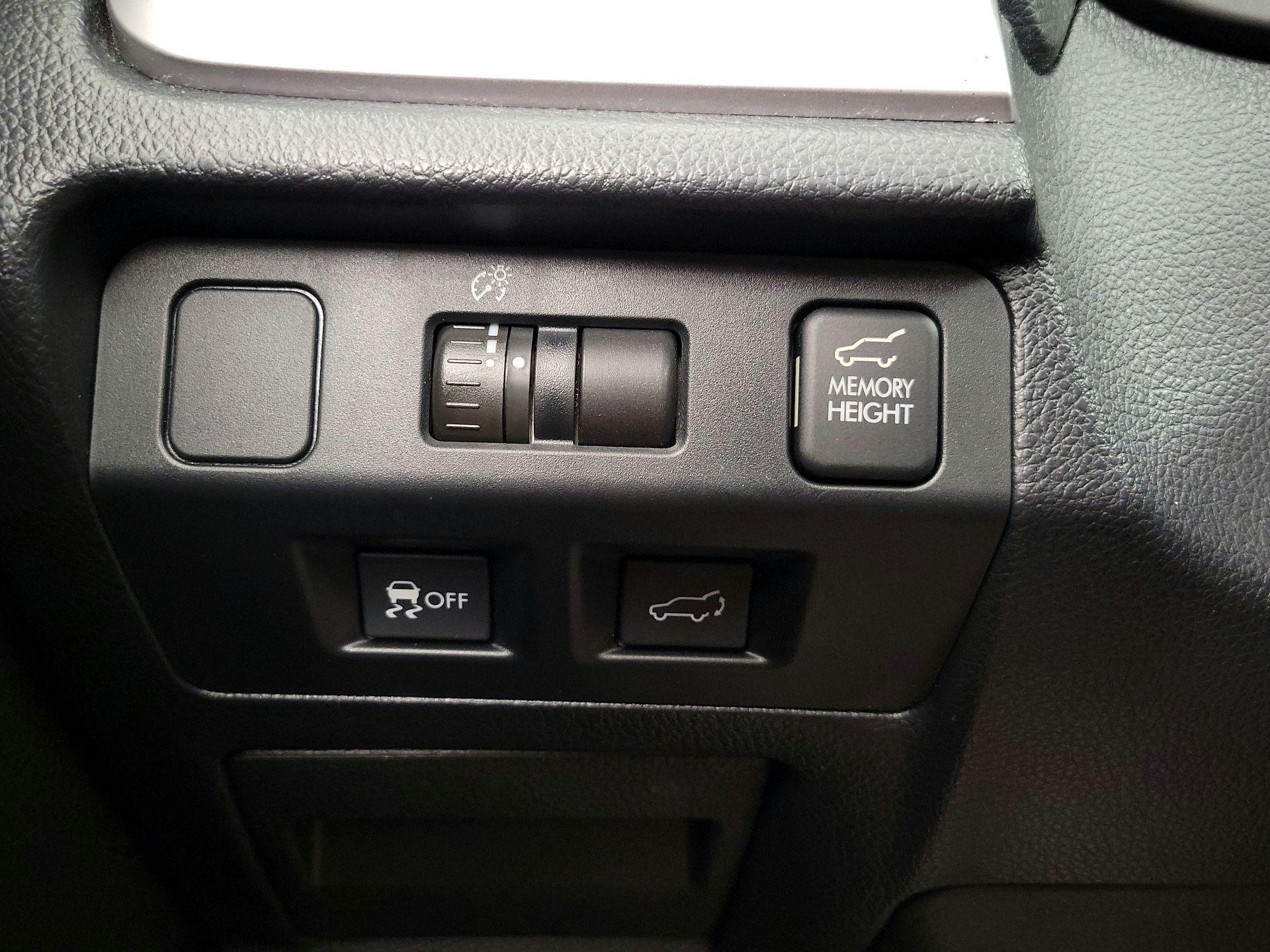Thumbnail: 2015 Subaru Forester - 13