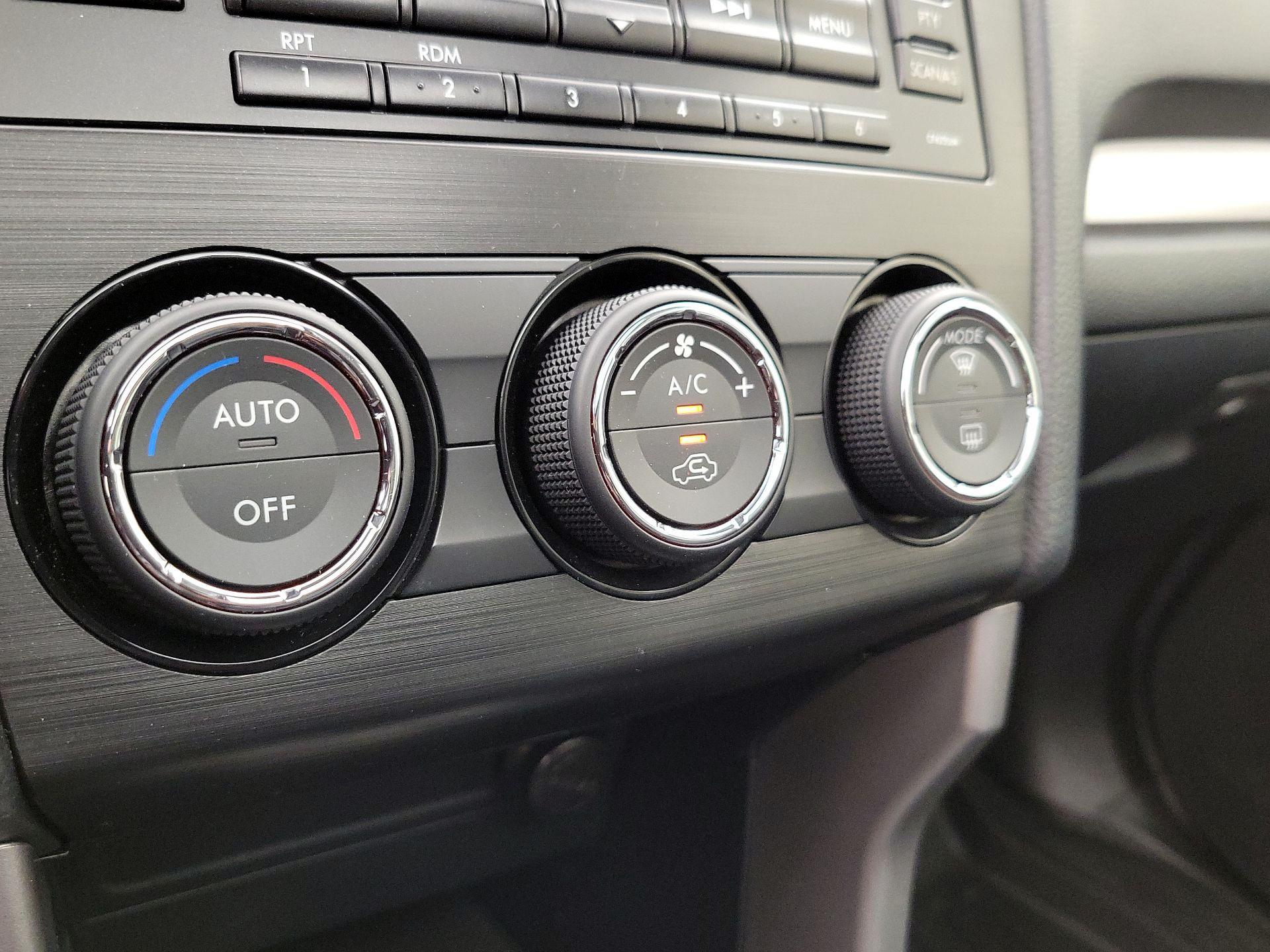 Thumbnail: 2015 Subaru Forester - 16