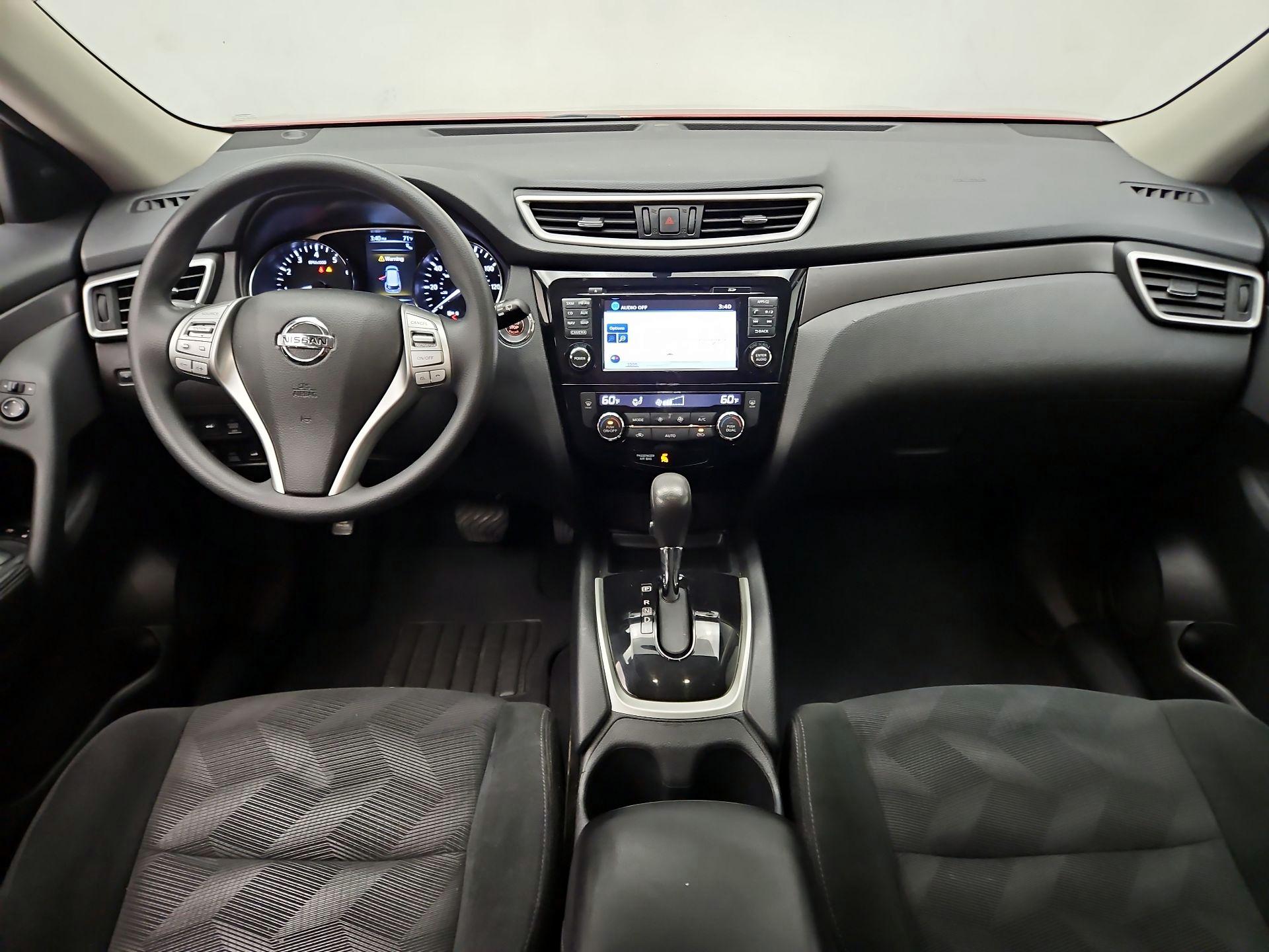 Thumbnail: 2016 Nissan Rogue - 9