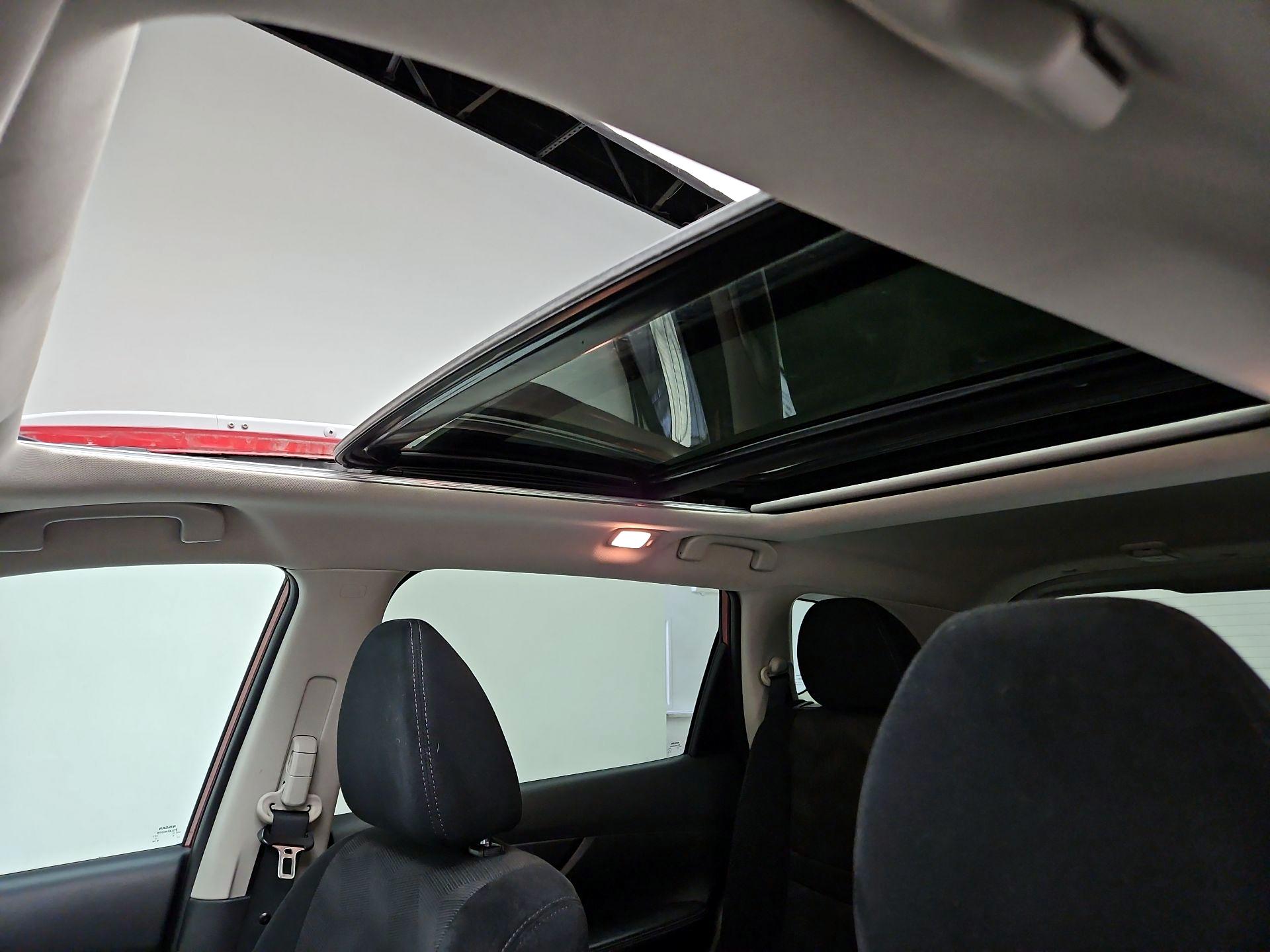 Thumbnail: 2016 Nissan Rogue - 20