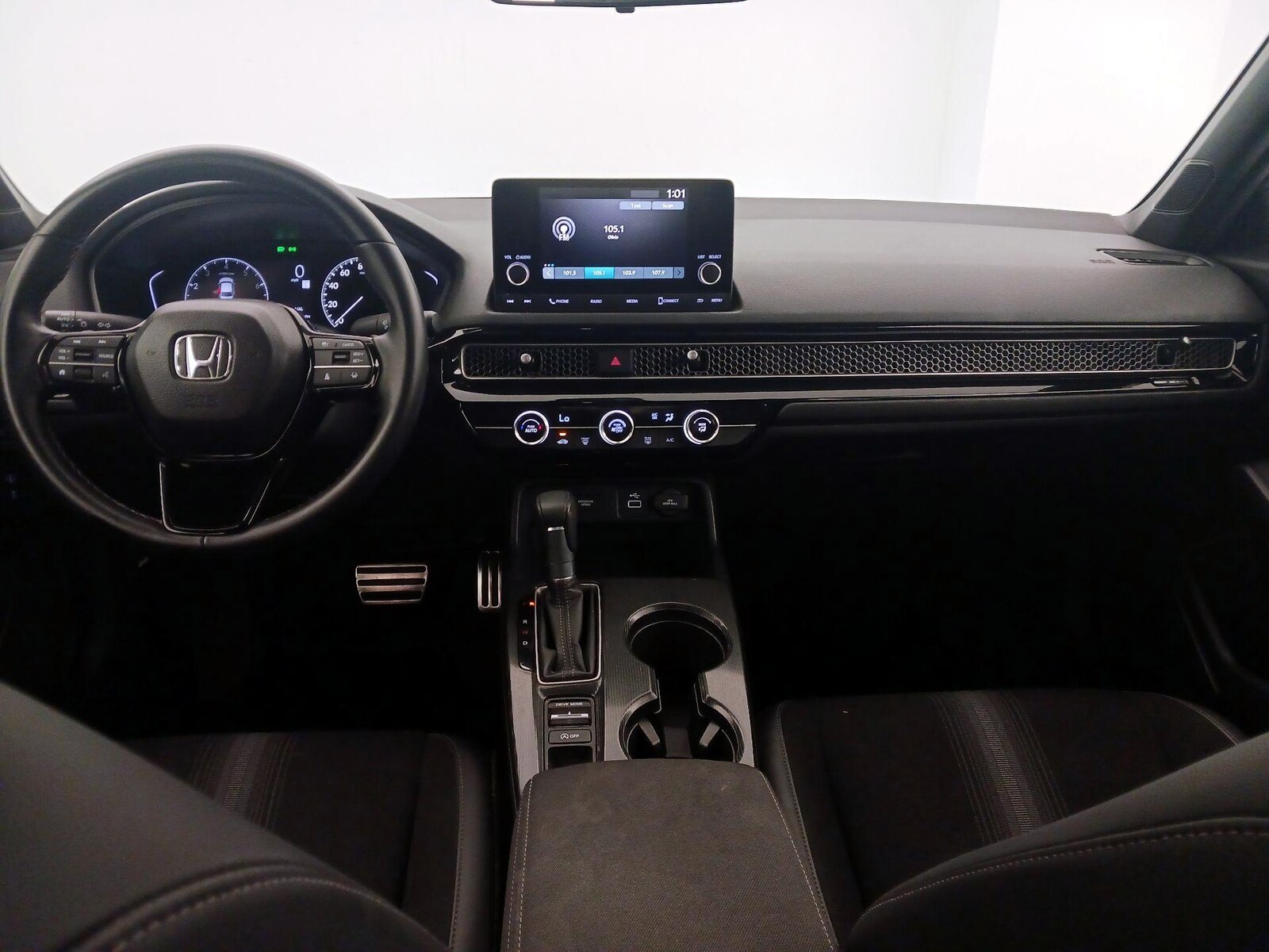 Apple CarPlay® & Android Auto™