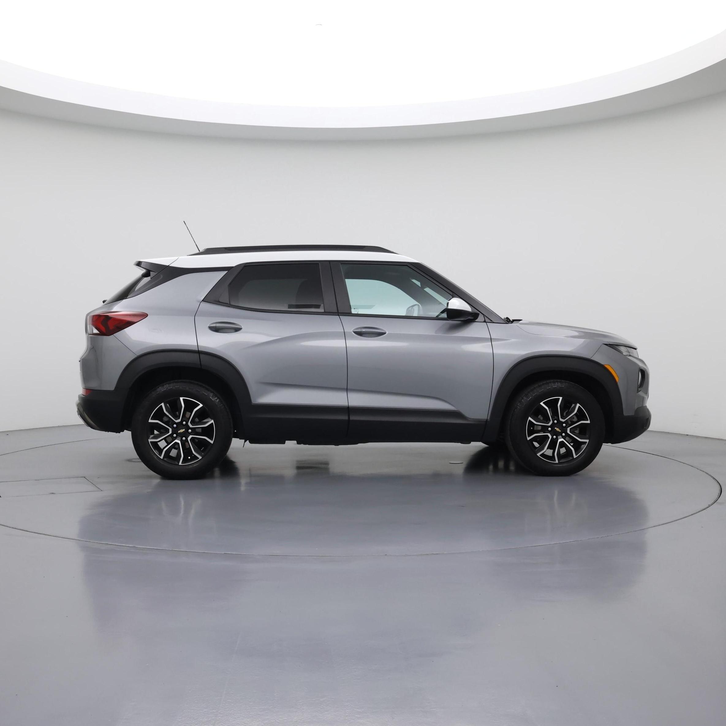 Thumbnail: 2023 Chevrolet TrailBlazer - 7