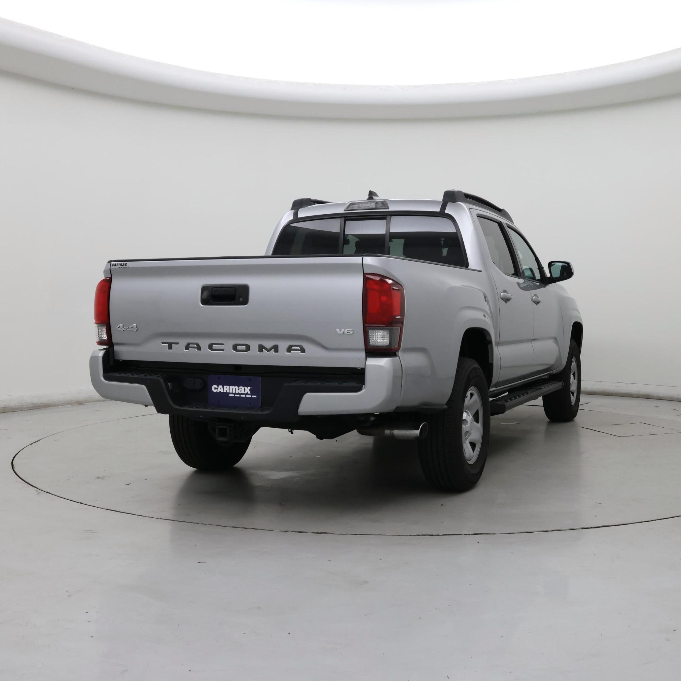Thumbnail: 2022 Toyota Tacoma - 8