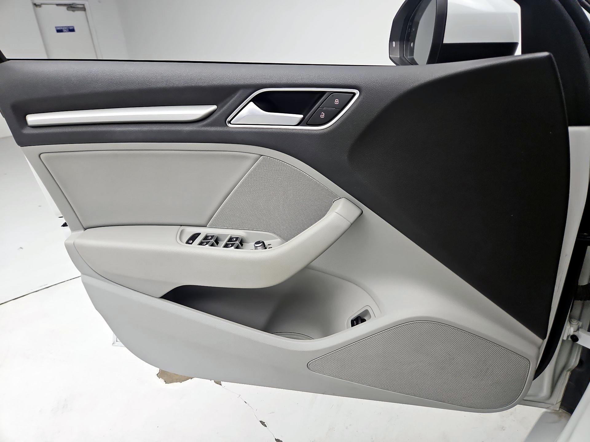 Thumbnail: 2016 Audi A3 - 12
