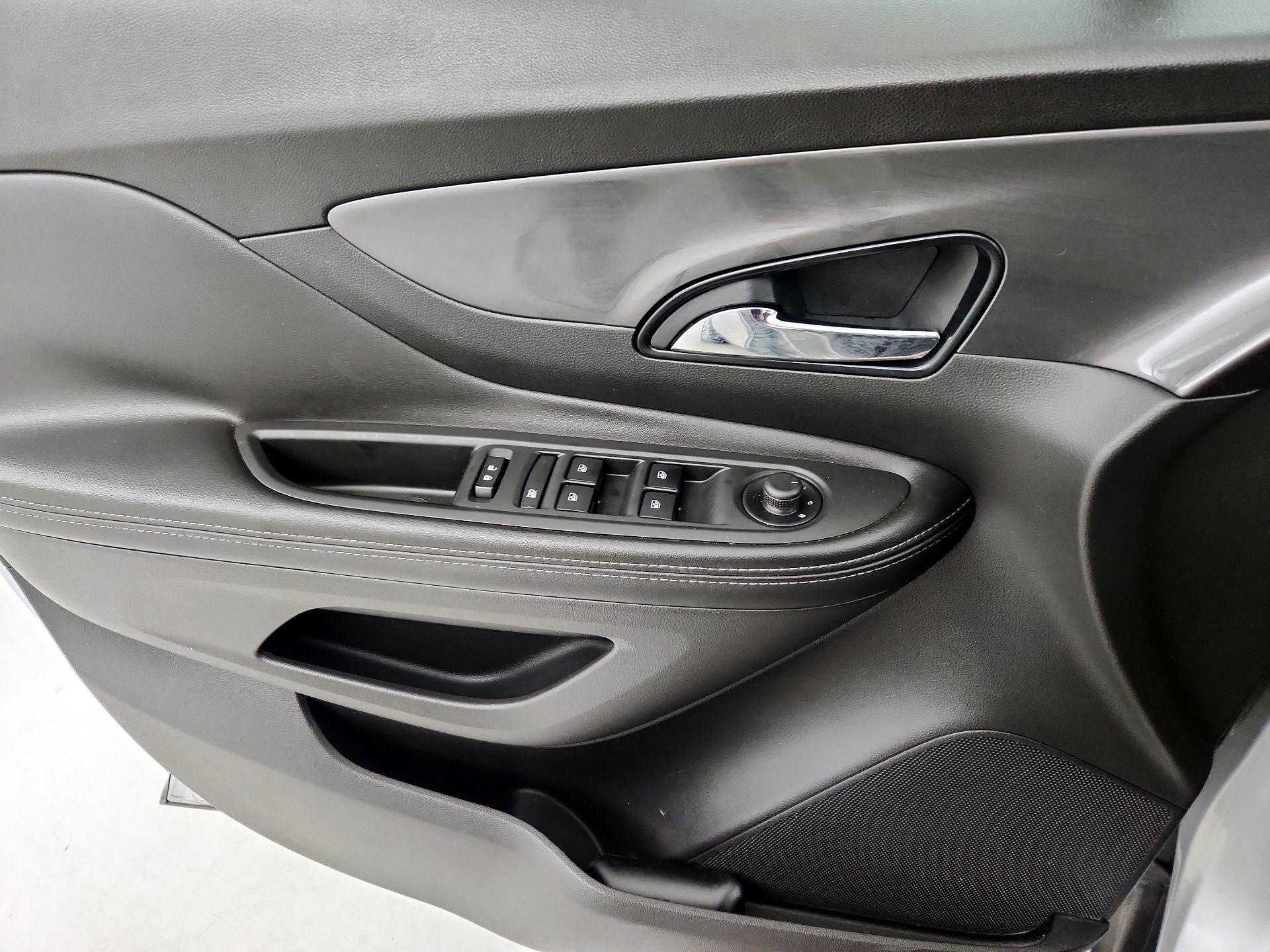 Thumbnail: 2020 Buick Encore - 12