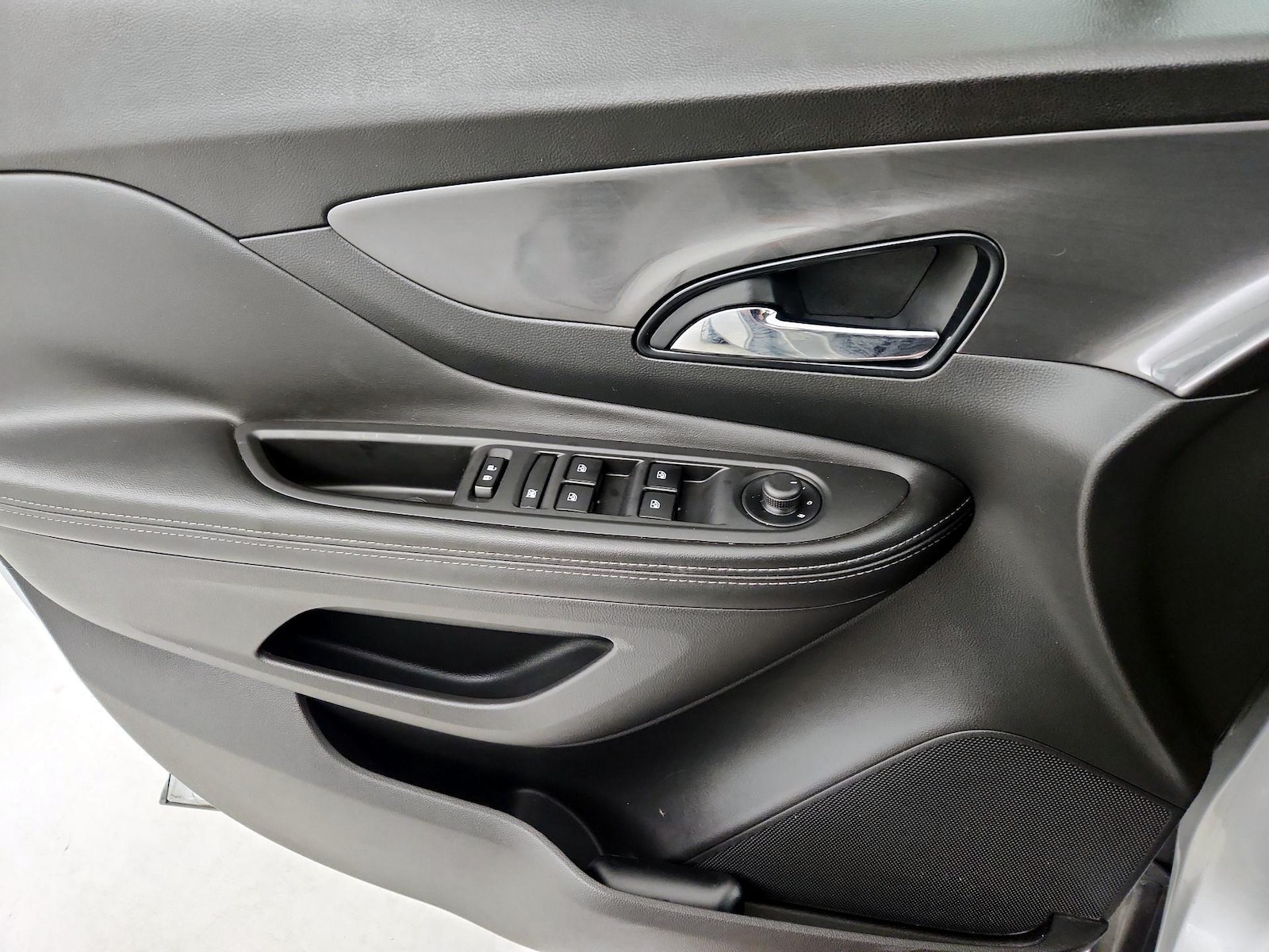 2020 Buick Encore Preferred - Photo 13