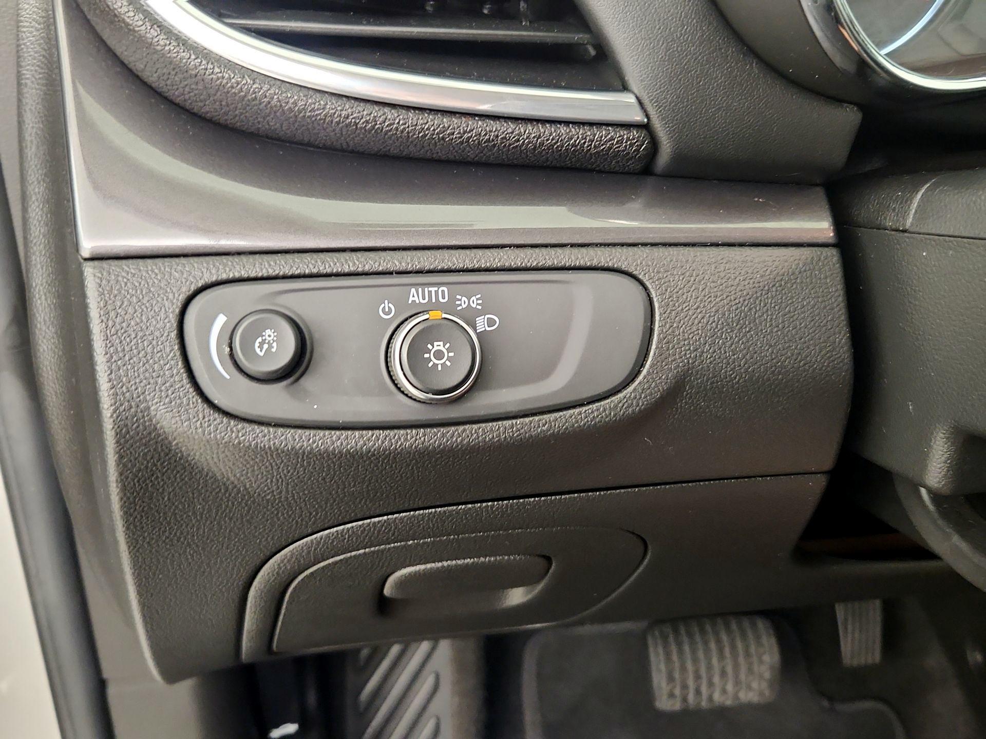 Thumbnail: 2020 Buick Encore - 13