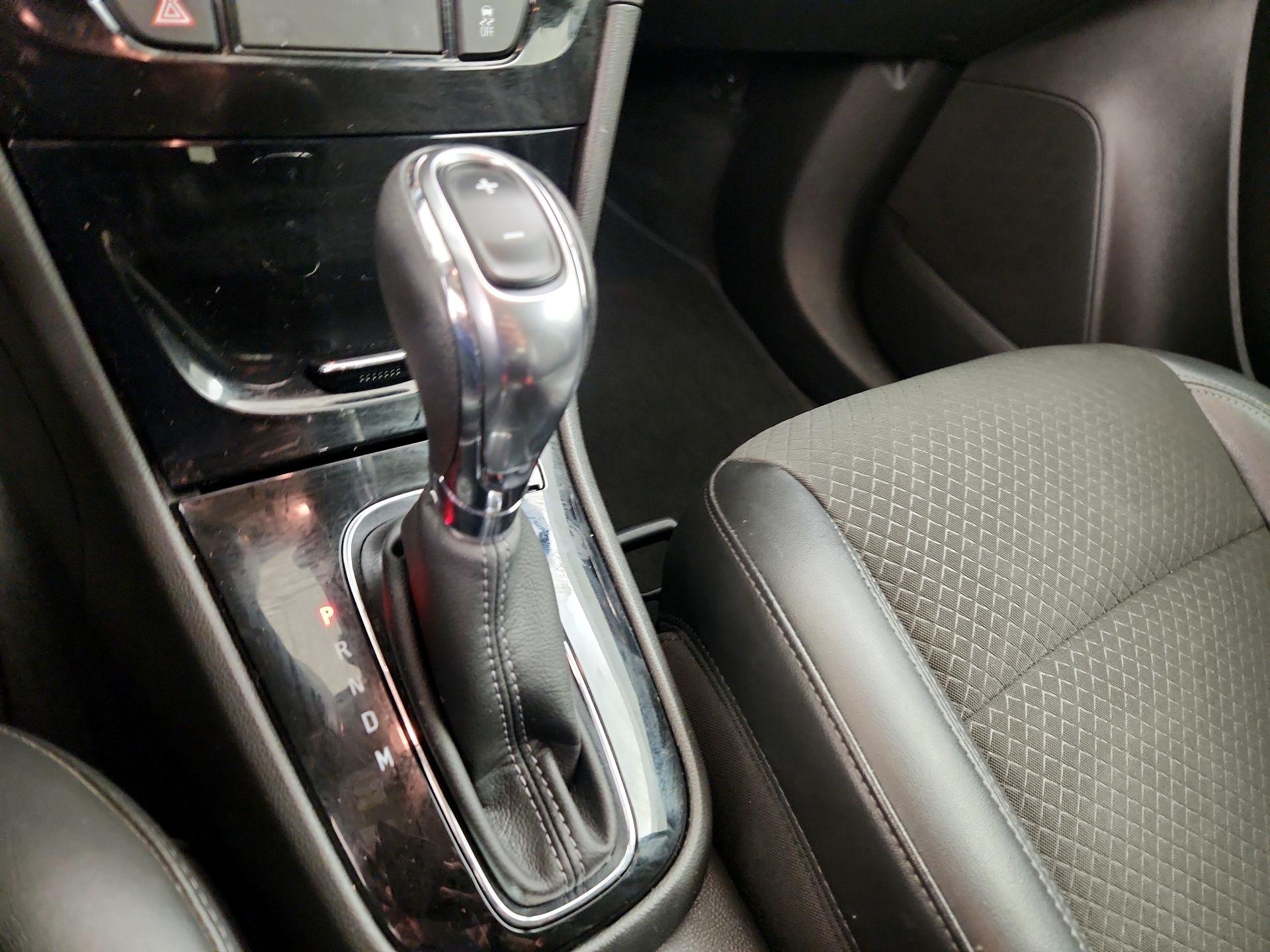 Thumbnail: 2020 Buick Encore - 17