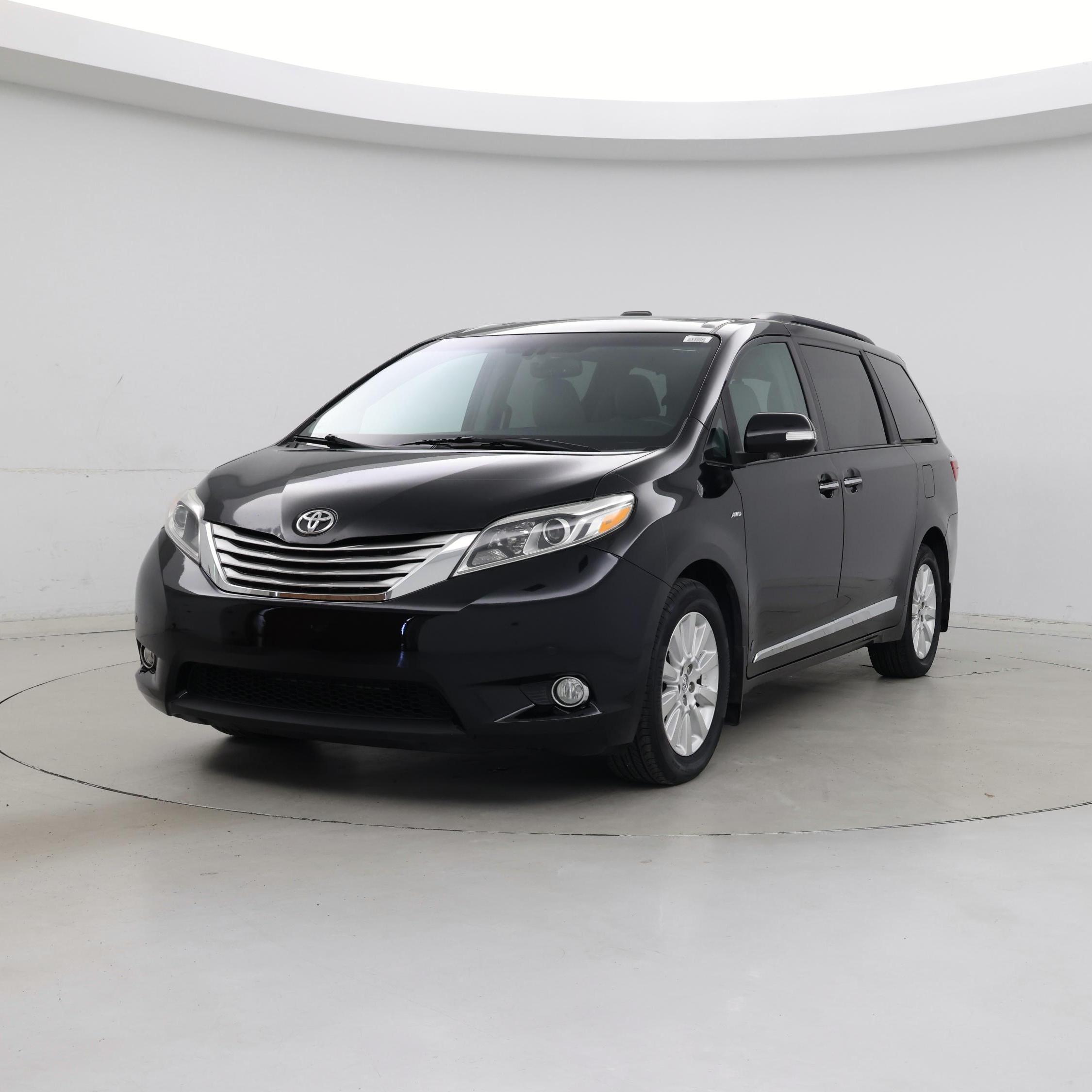 Thumbnail: 2016 Toyota Sienna - 4