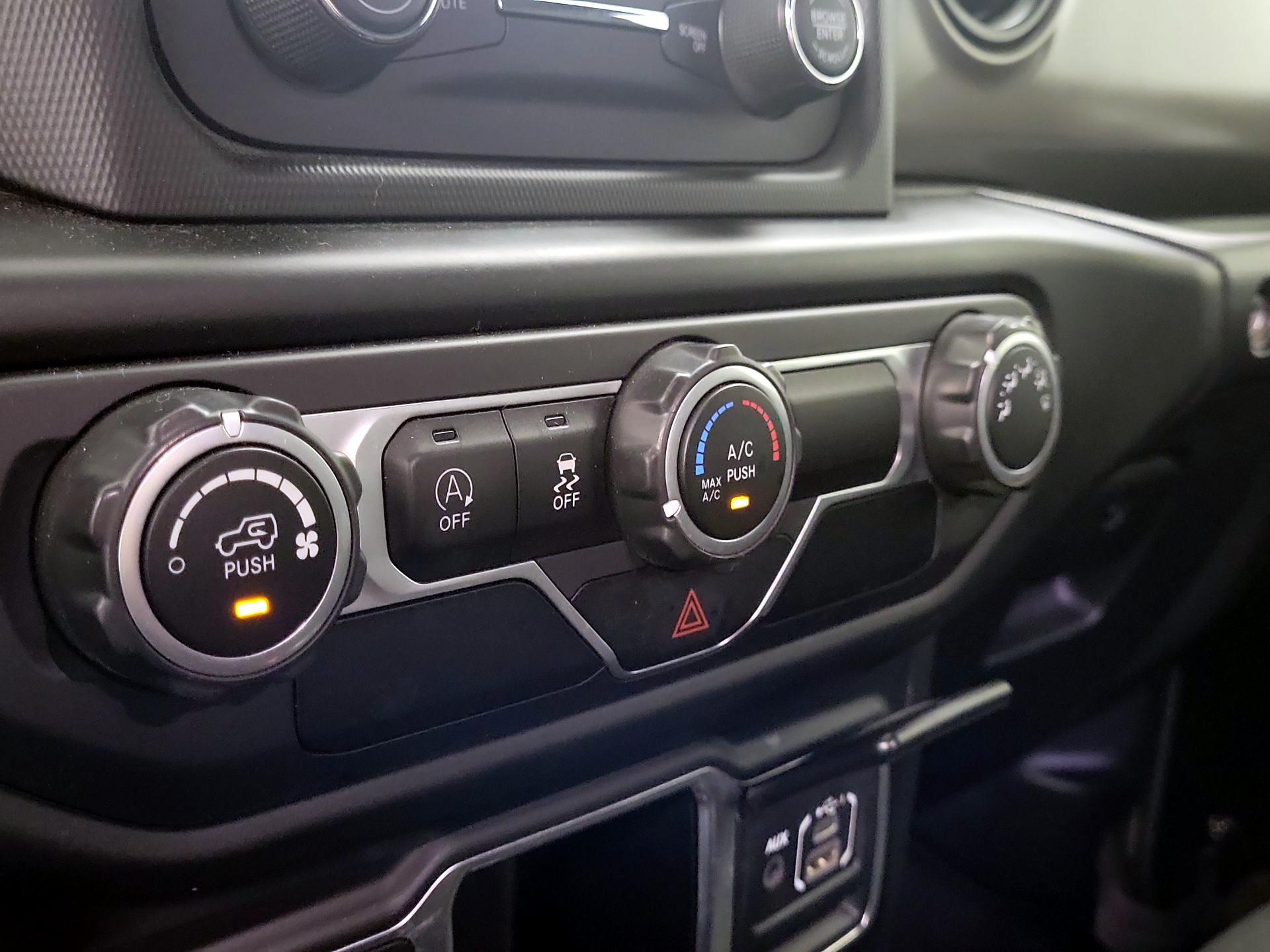 Thumbnail: 2021 Jeep Wrangler - 16