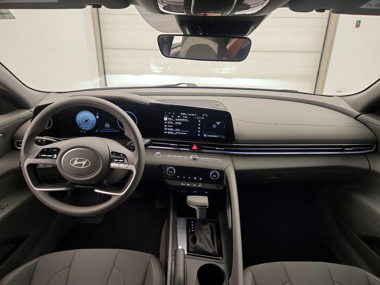2024 Hyundai Elantra SEL - Photo 10