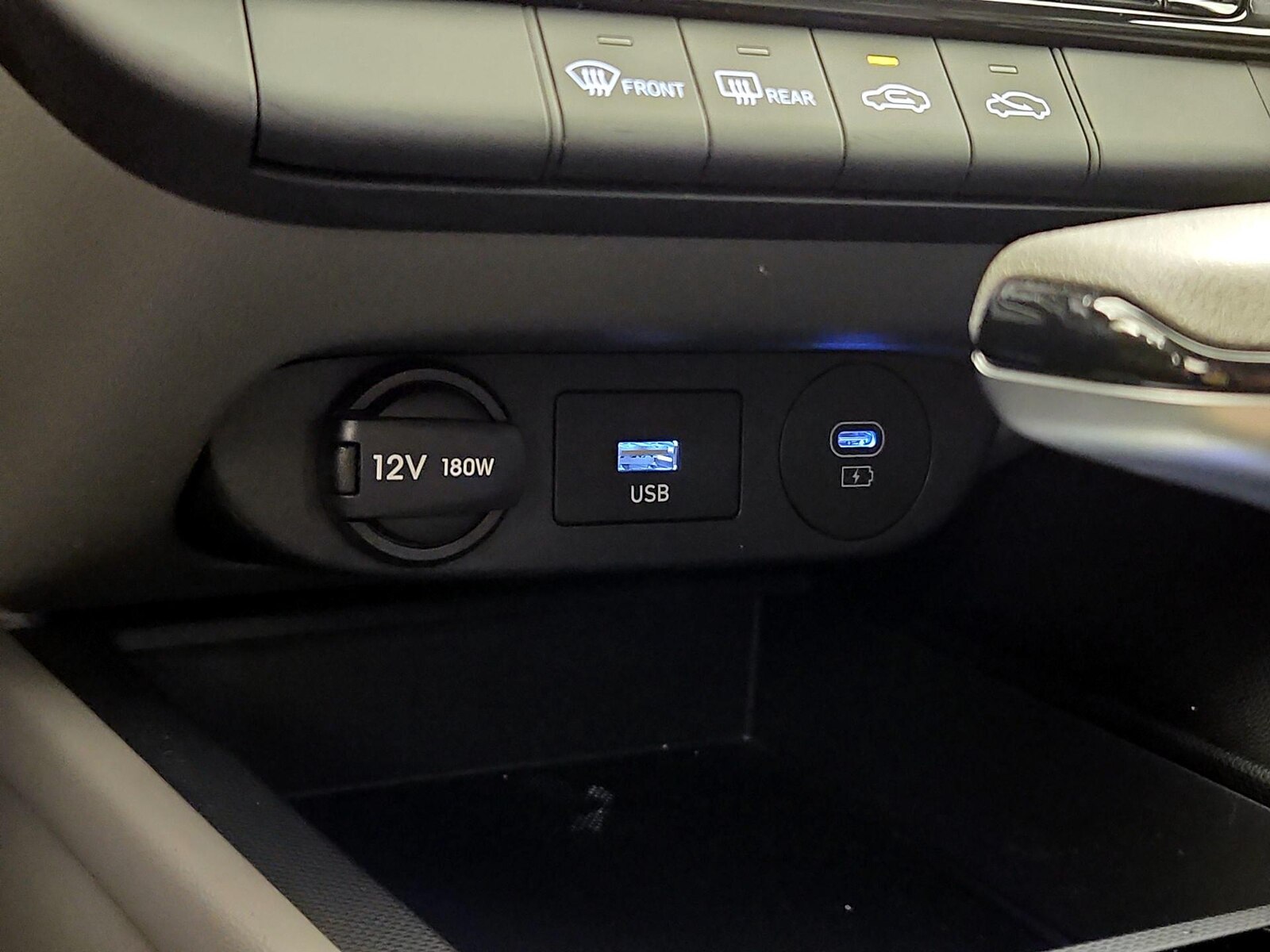 2024 Hyundai Elantra SEL - Photo 20