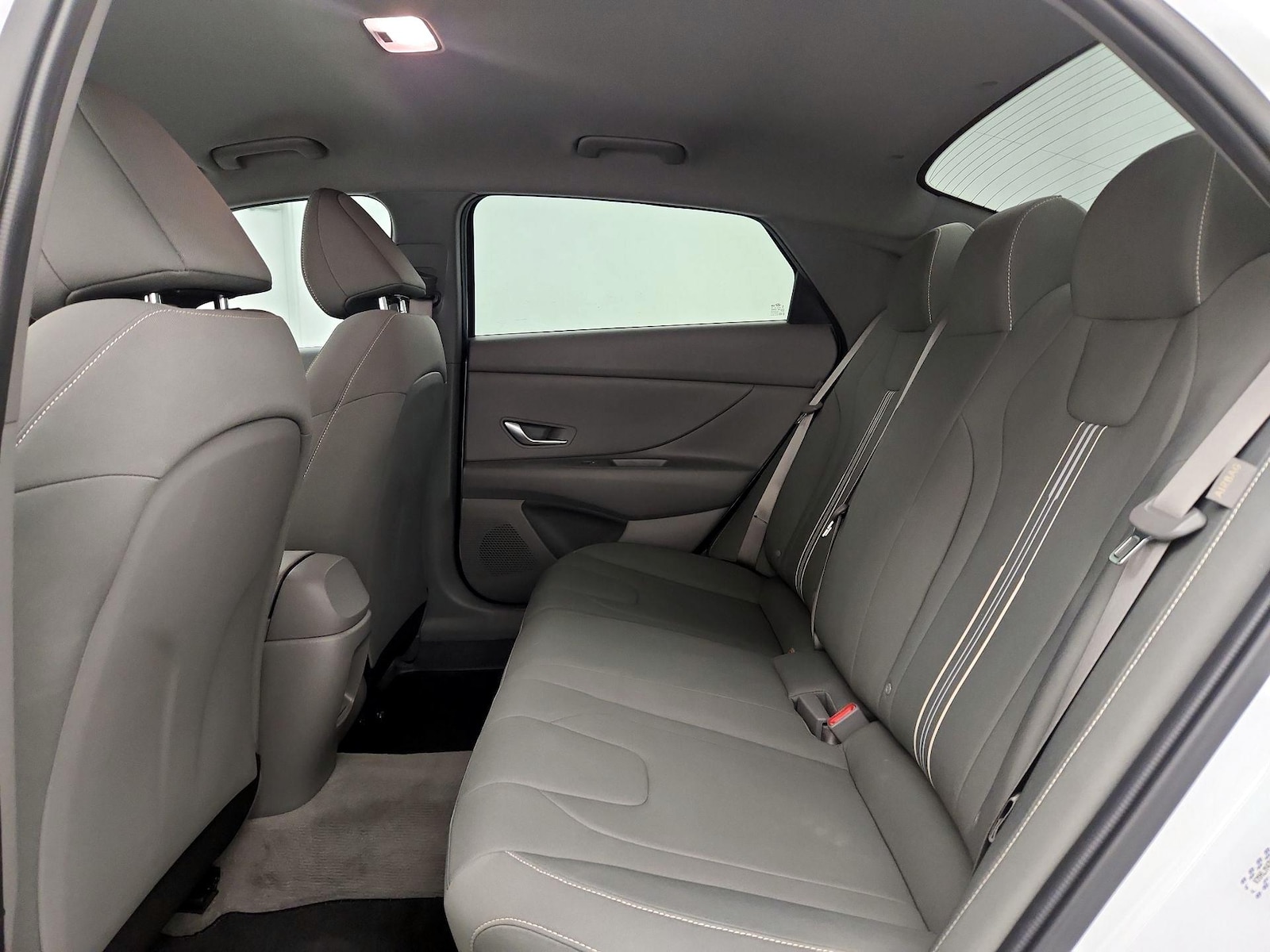 2024 Hyundai Elantra SEL - Photo 21