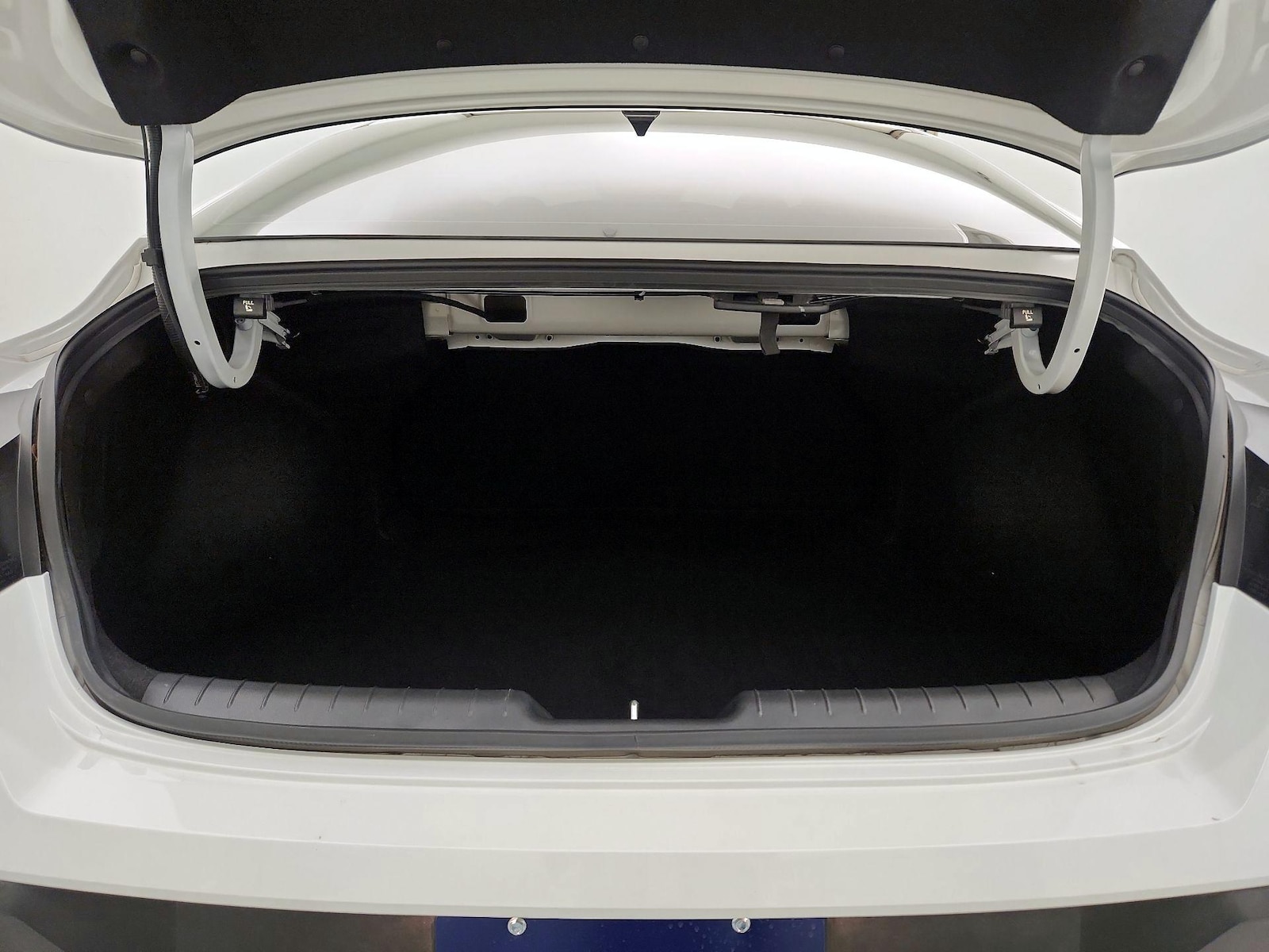 2024 Hyundai Elantra SEL - Photo 22