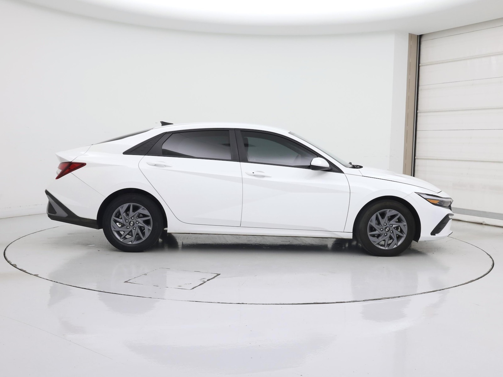 2024 Hyundai Elantra SEL - Photo 8