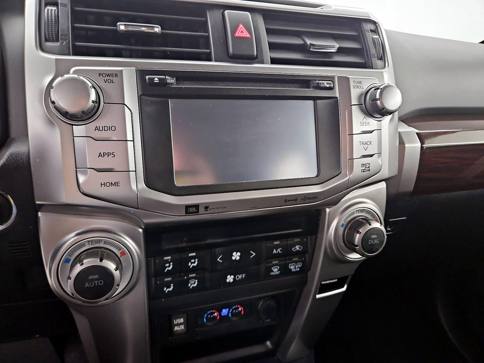 2016 Toyota 4Runner Limited - Photo 17